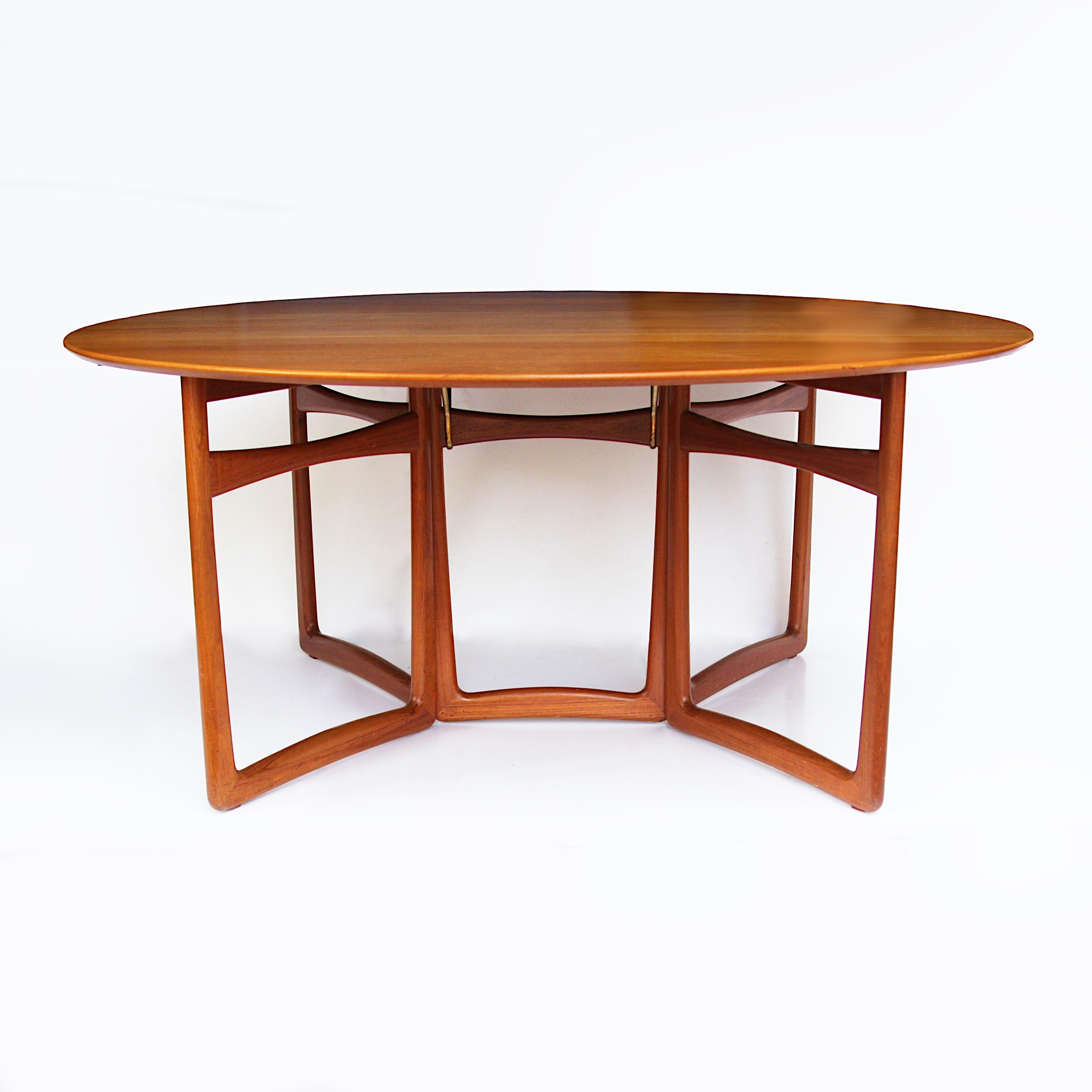Mid-Century Modern Danish Modern Drop-Leaf Oval Teak Dining Table by Peter Hvidt for France & Son