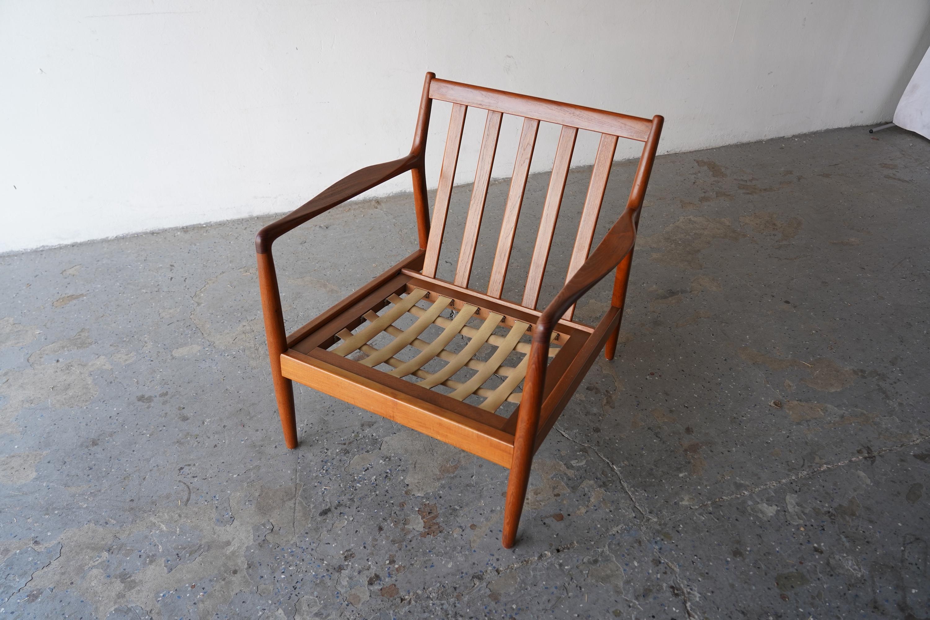 Danish Modern DUX USA-75 Chair by Folke Ohlsson, Sweden For Sale 9