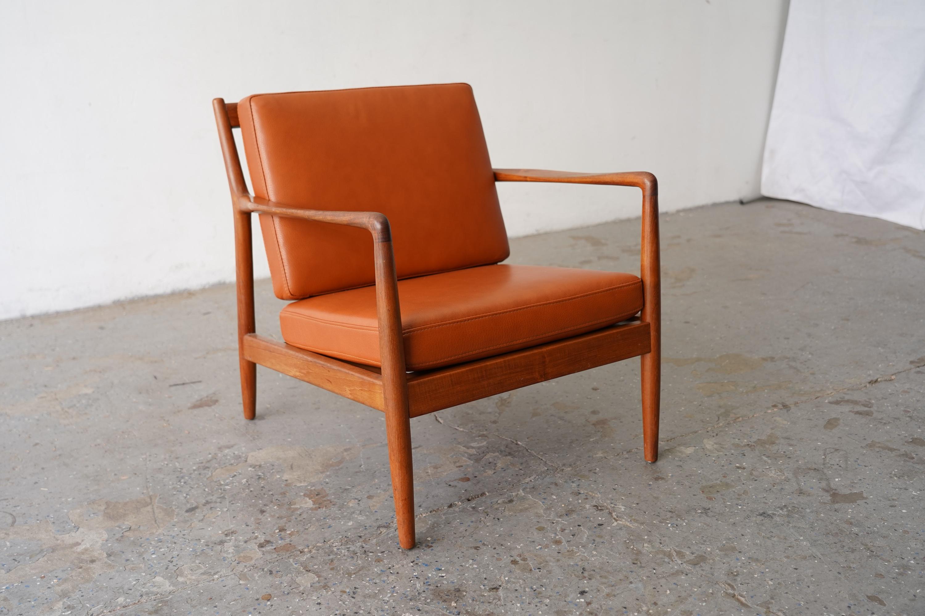 Danish Modern DUX USA-75 Chair by Folke Ohlsson, Sweden In Good Condition For Sale In Las Vegas, NV