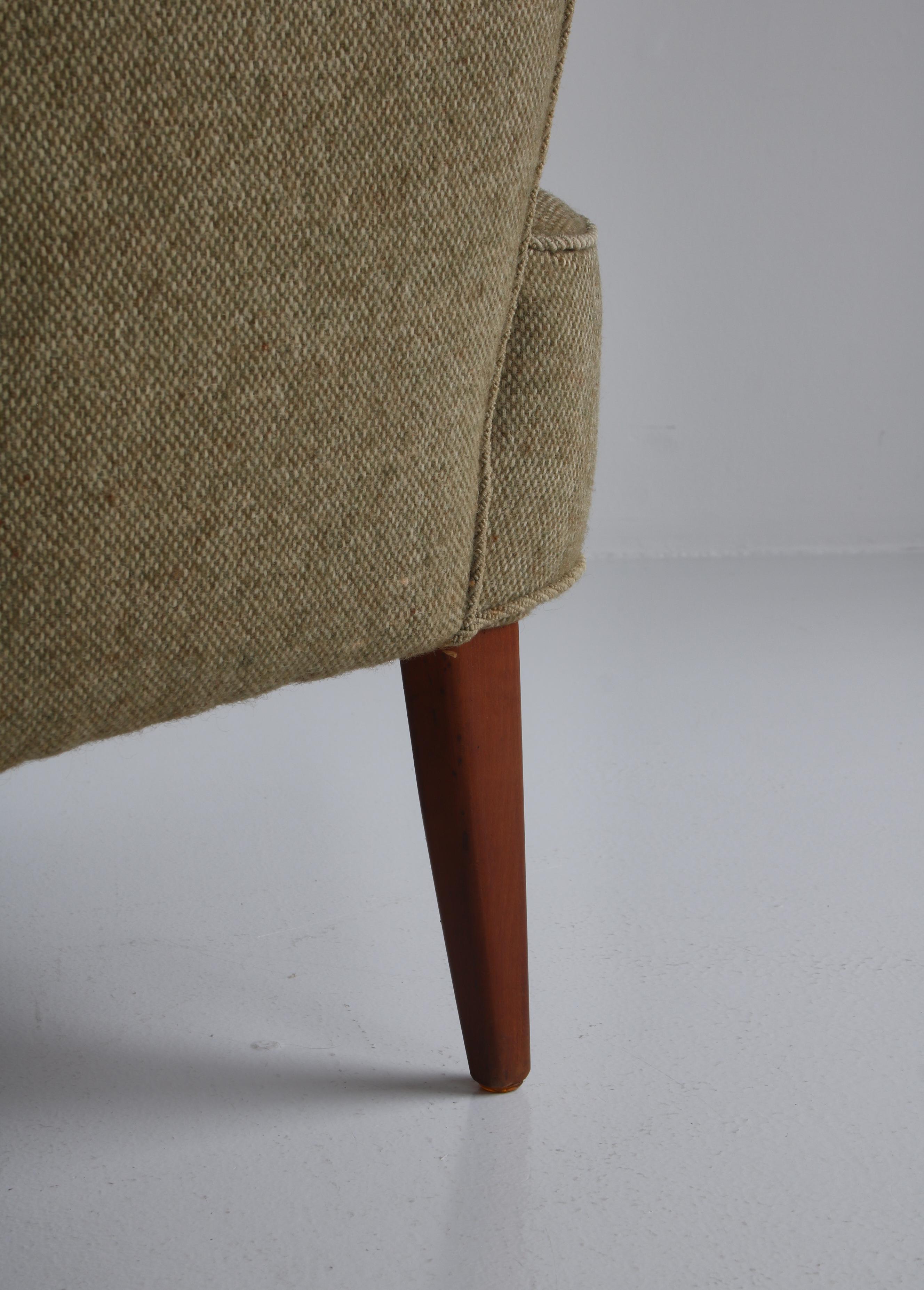 Danish Modern Easy Chair in Beech & Wool Upholstery by Hvidt & Mølgaard, 1950s For Sale 7