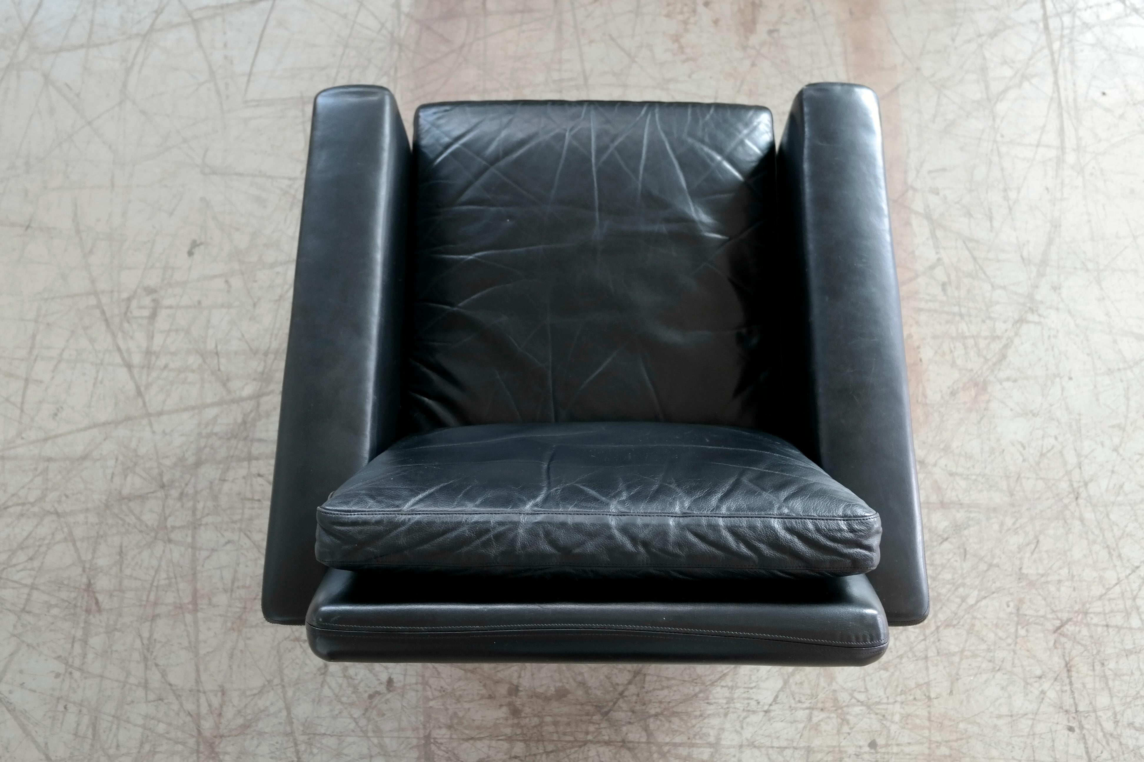 Danish Modern Easy Chair in Leather Attributed to Folke Jansson 5
