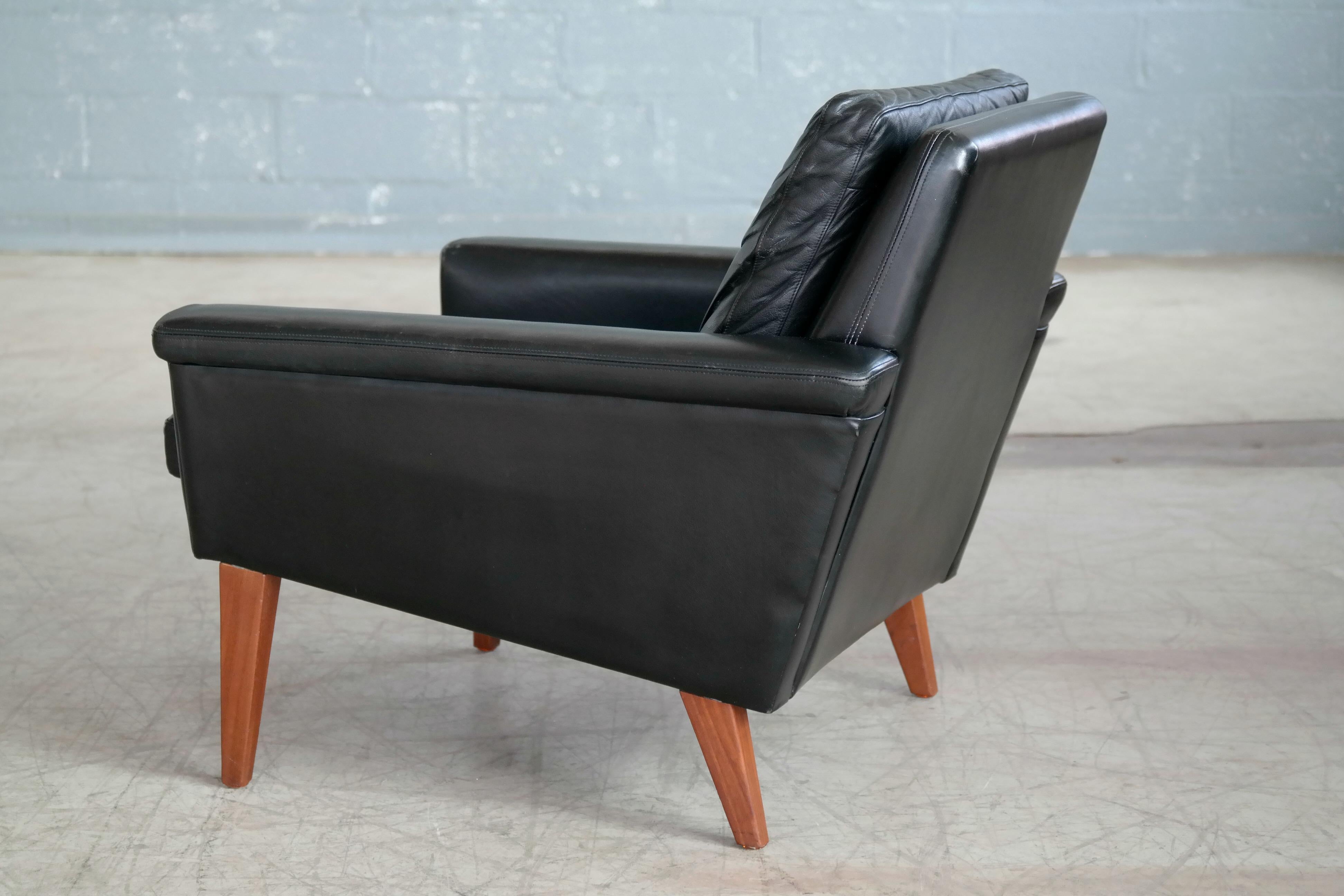 Danish Modern Easy Chair in Leather Attributed to Folke Jansson 1