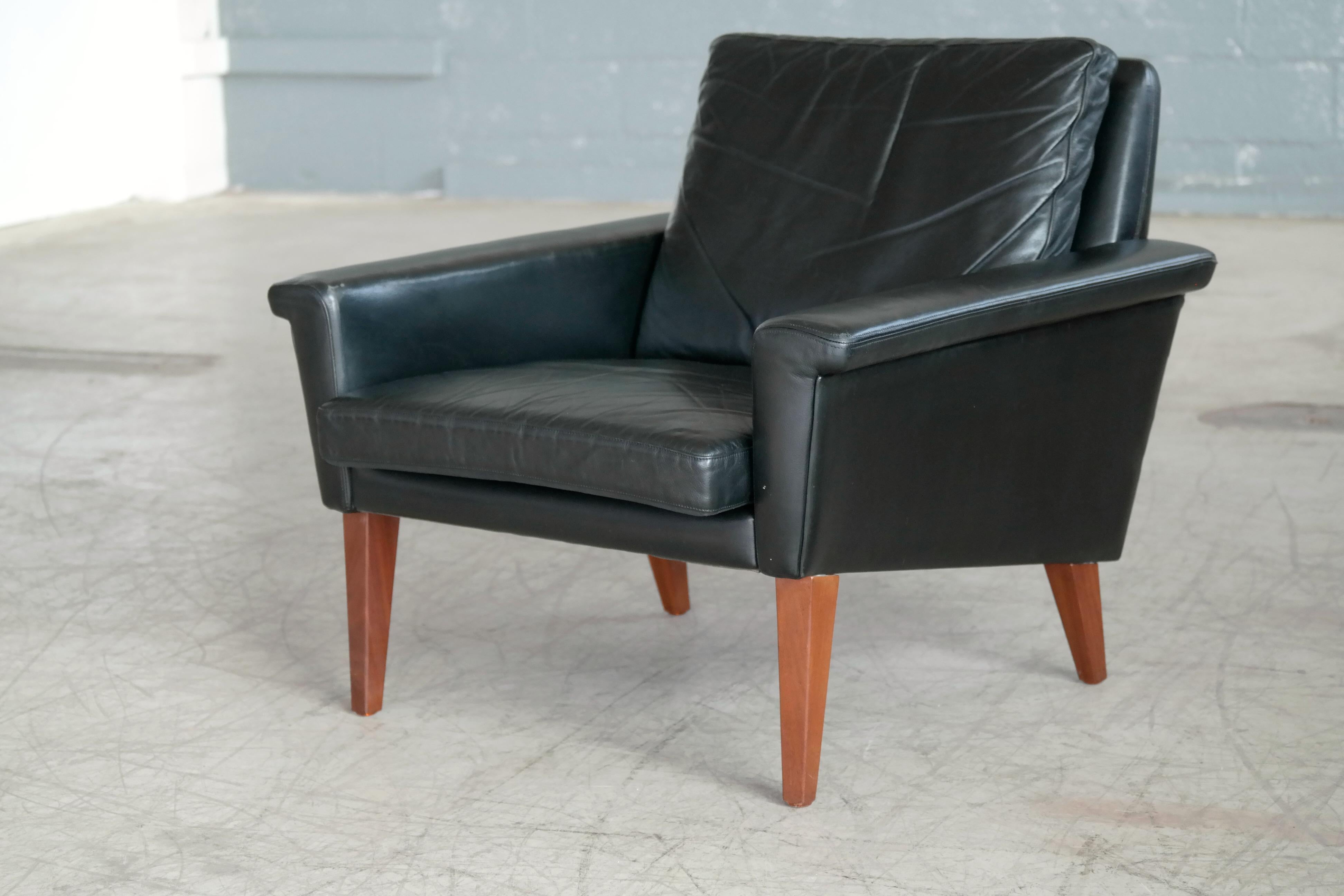 Danish Modern Easy Chair in Leather Attributed to Folke Jansson 2