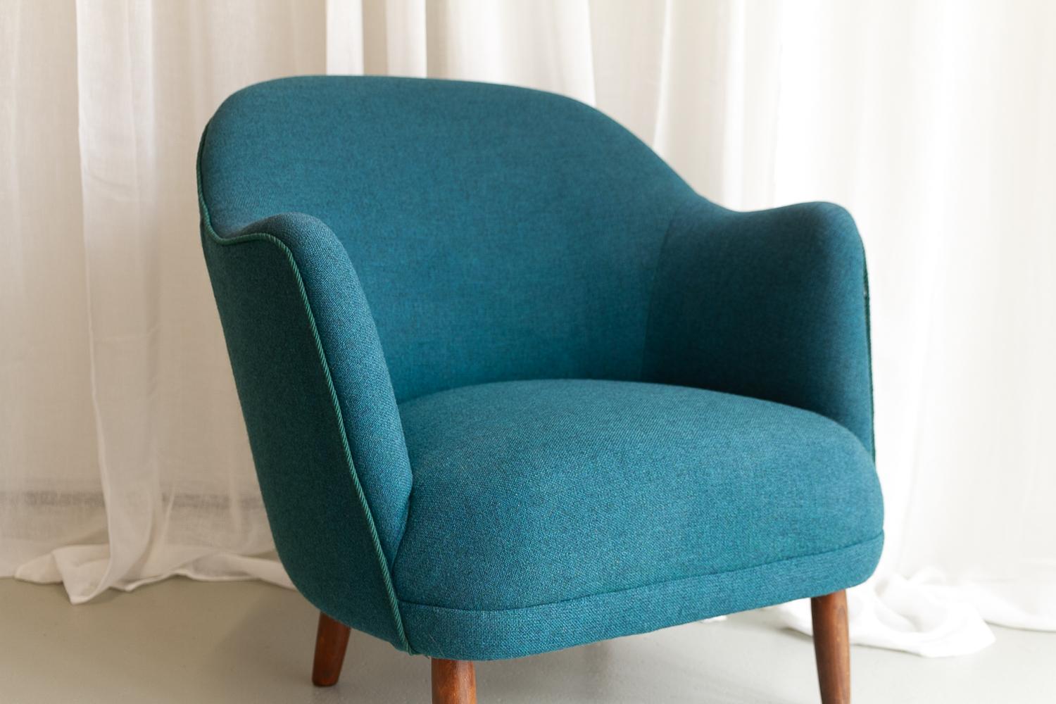 Mid-Century Modern Danish Modern Easy Chair in Teal Blue, 1950s. For Sale
