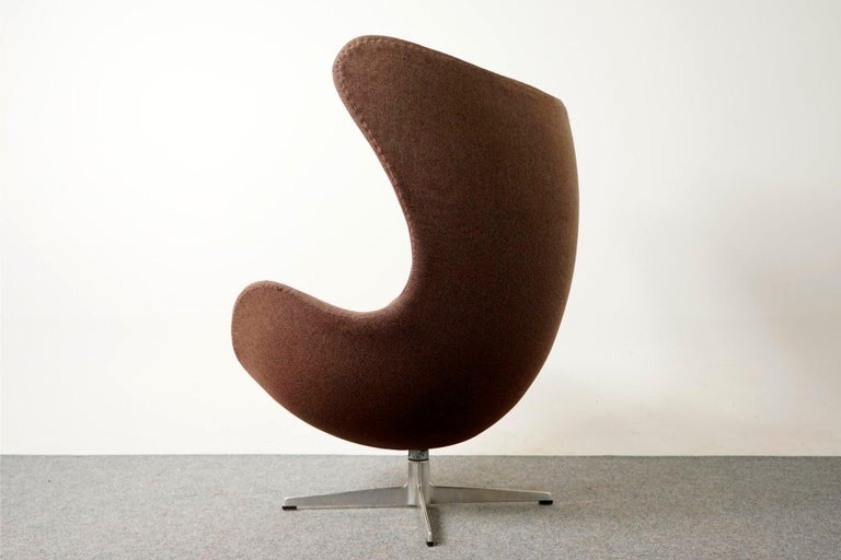 Fabric Danish Modern Egg Chair & Footstool by Arne Jacobsen for Fritz Hansen For Sale