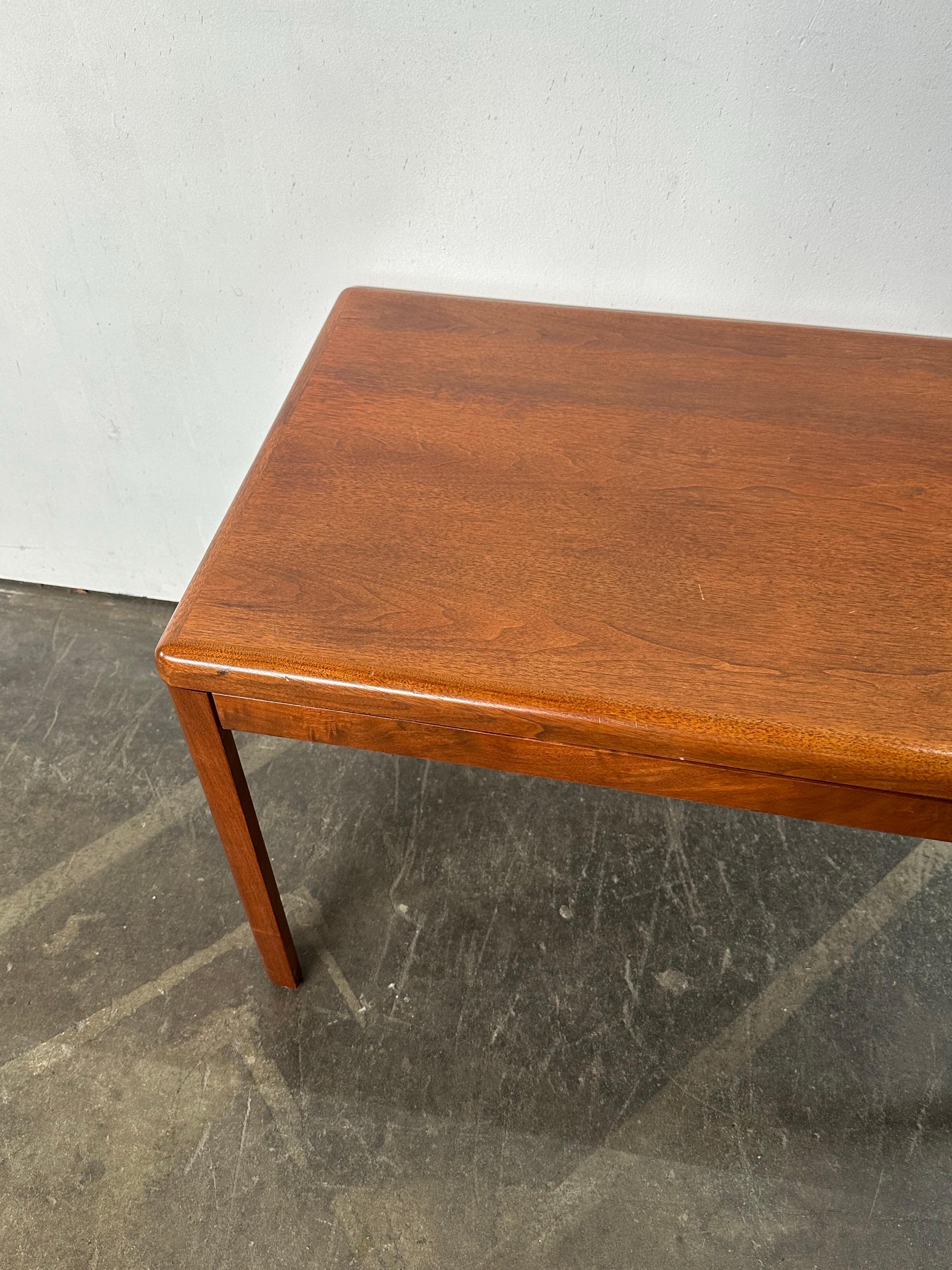 20th Century Danish Modern End Table in Teak For Sale