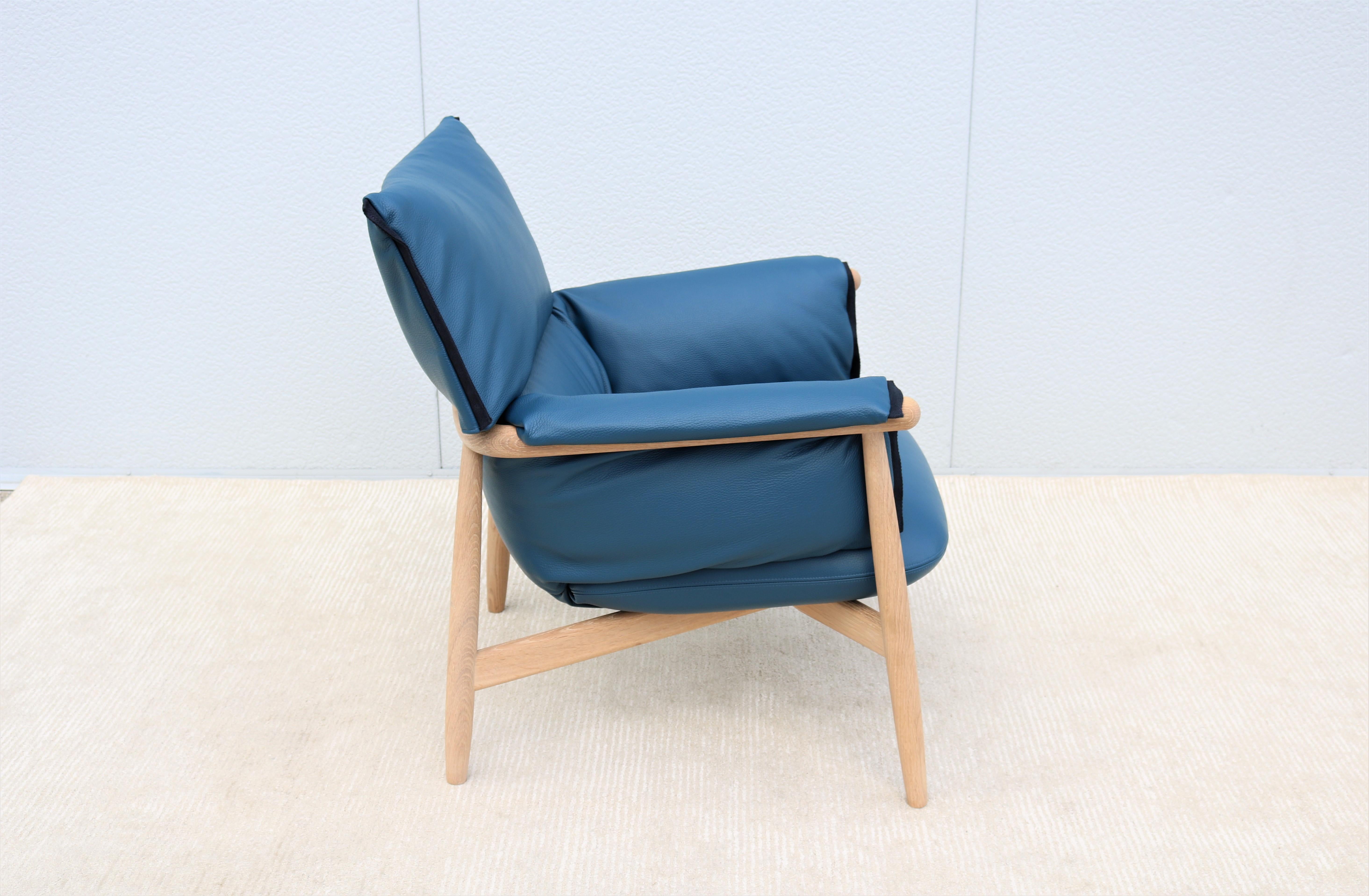 Danish Modern EOOS for Carl Hansen & Son E015 Embrace Lounge Chair 'Brand New' For Sale 1