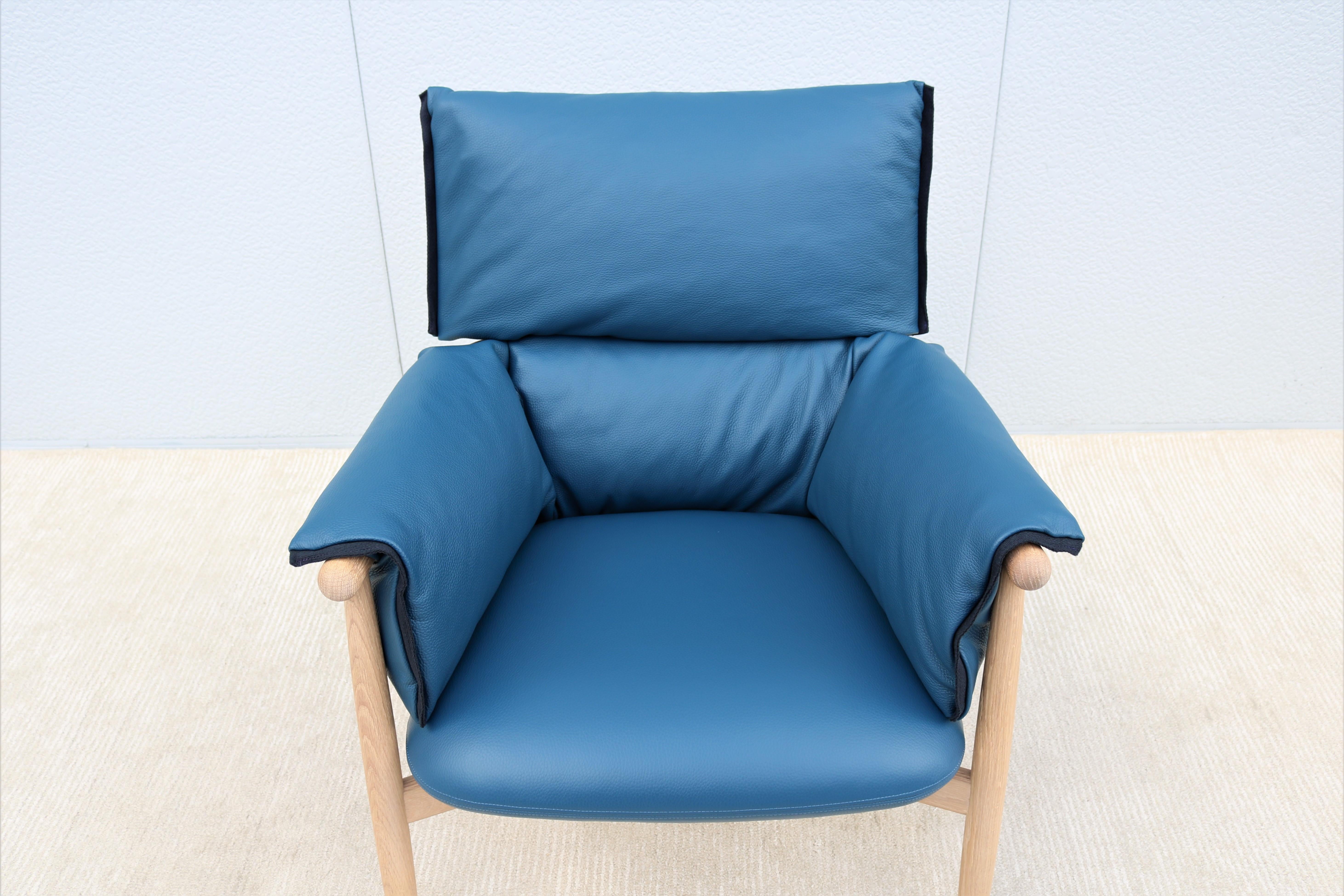Danish Modern EOOS for Carl Hansen & Son E015 Embrace Lounge Chair 'Brand New' For Sale 3