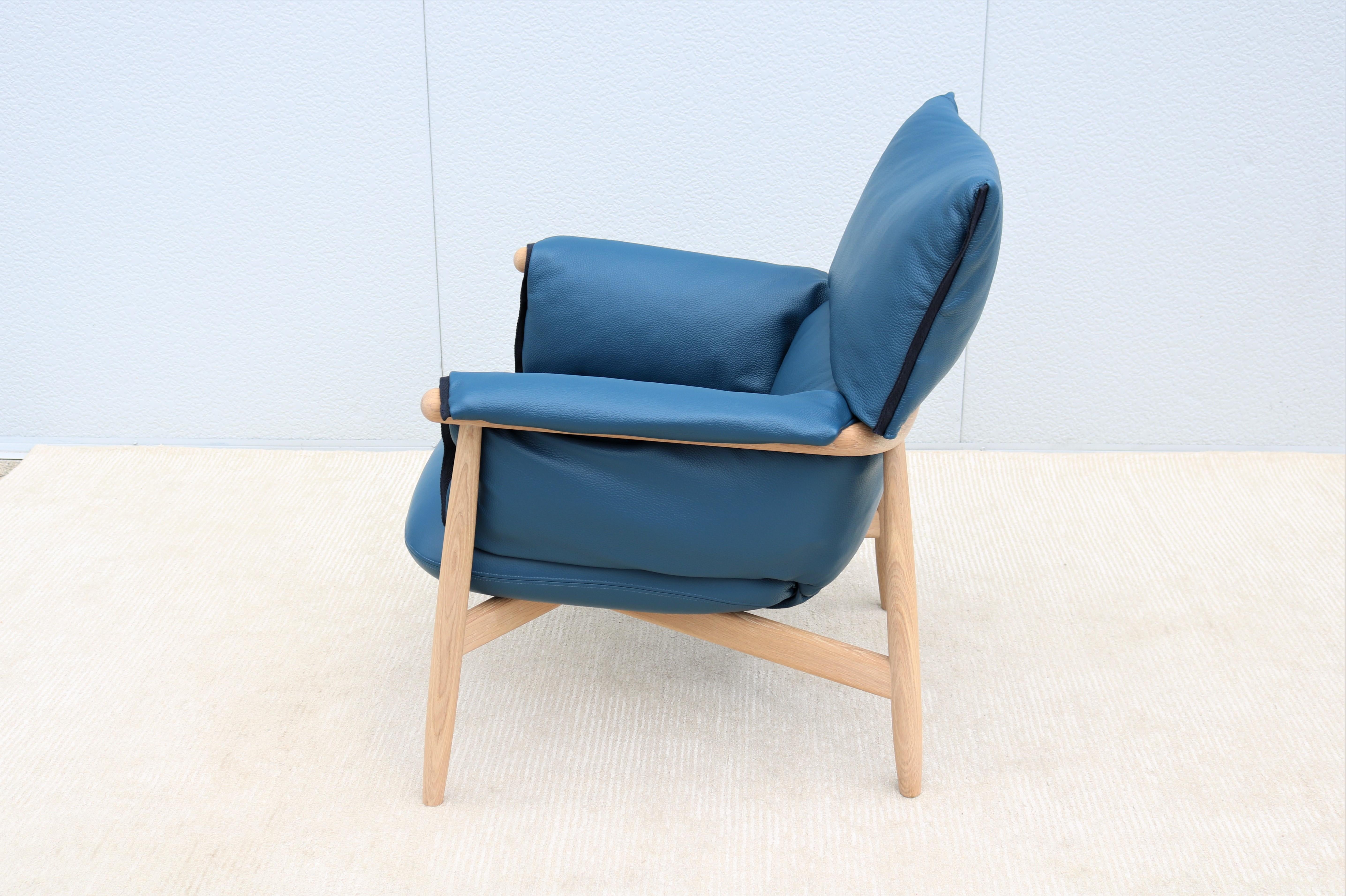 Scandinavian Modern Danish Modern EOOS for Carl Hansen & Son E015 Embrace Lounge Chair 'Brand New' For Sale