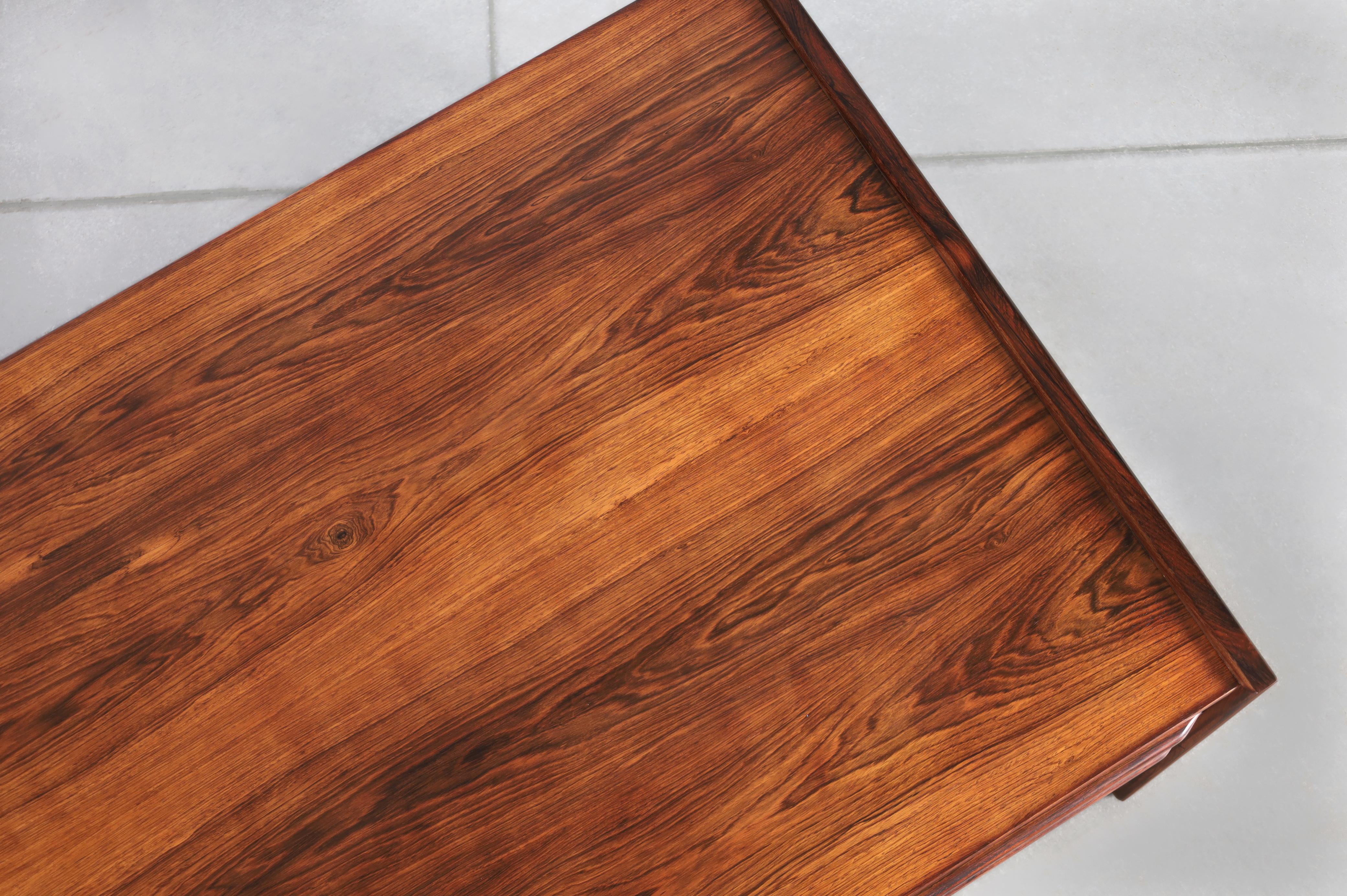 Bureau de direction danois moderne en bois de rose brésilien en vente 6