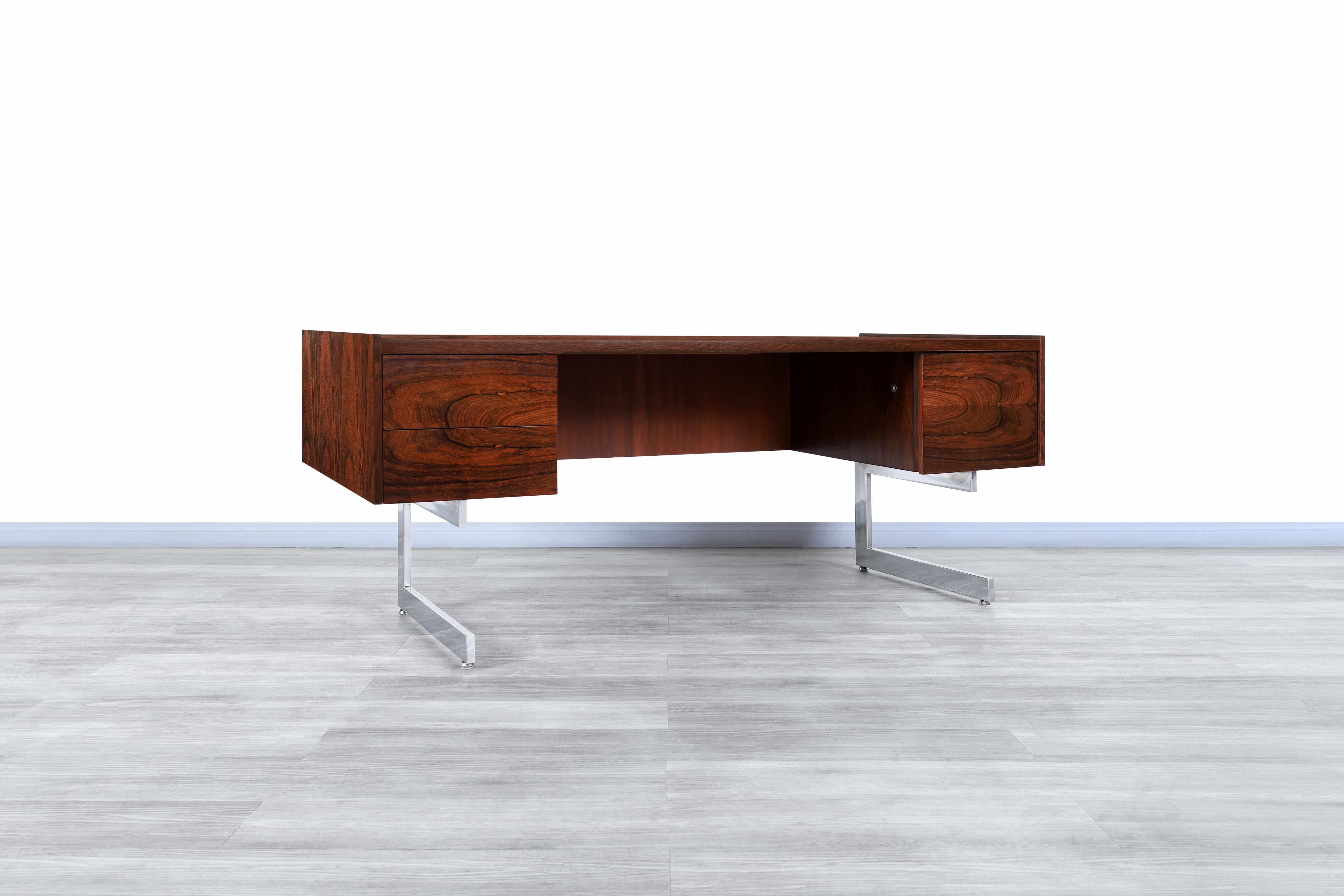 Mid-Century Modern Danish Modern Executive Rosewood Desk