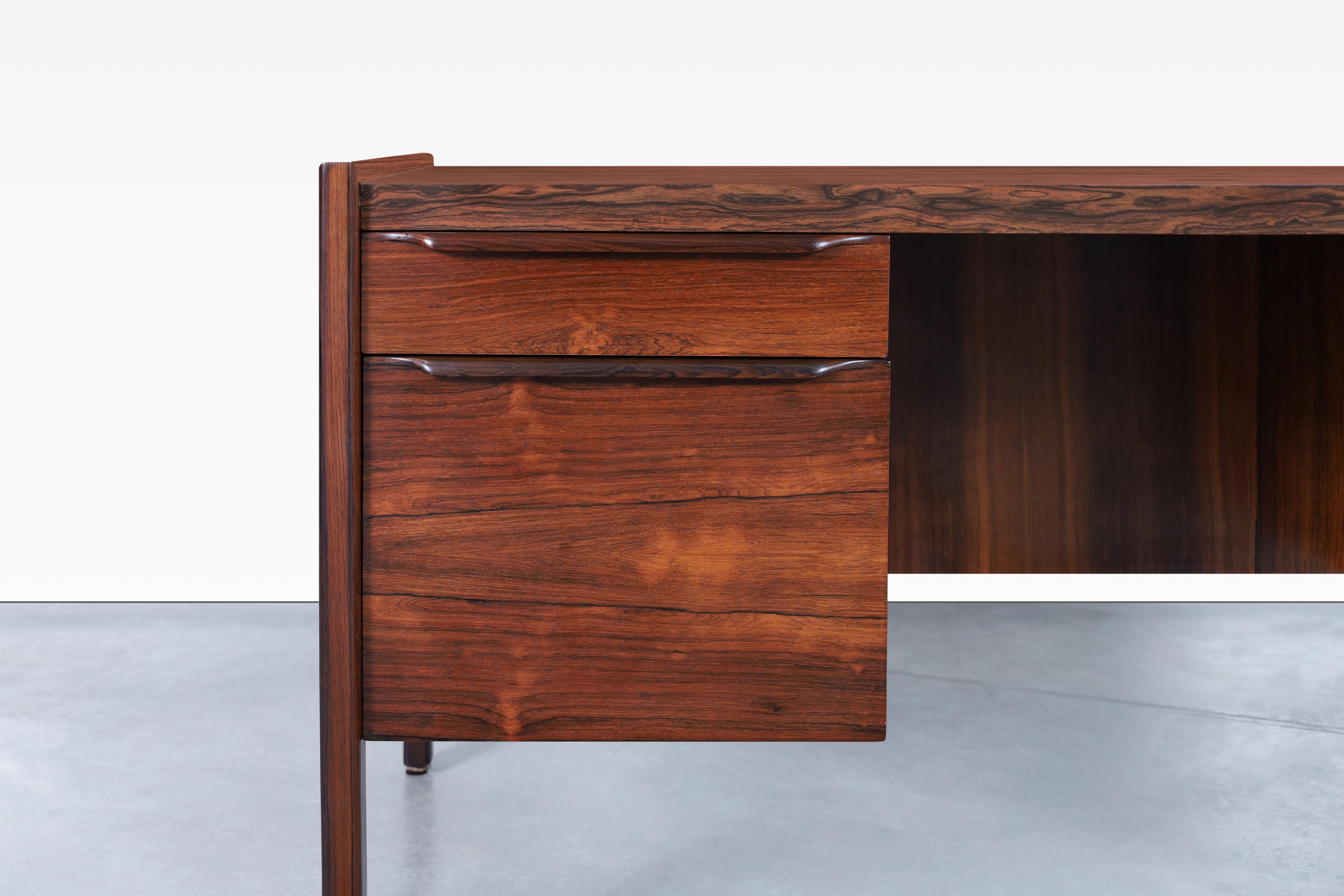 Danish Modern Executive Rosewood Desk For Sale 1