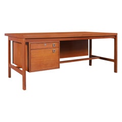 Dänischer moderner Chefschreibtisch aus Teakholz von Arne Vodder für H.P. Hansen