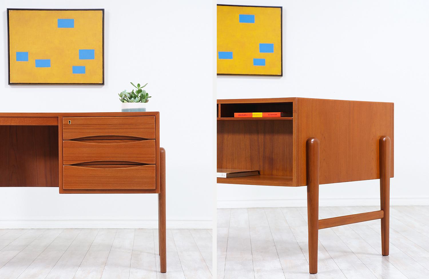 Danish Modern Executive Teak Desk with Bookshelf by Christian Møller 2