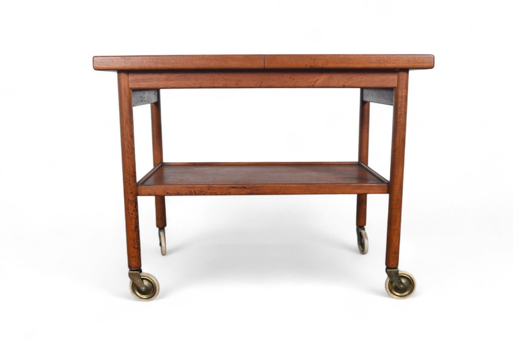 Dänischer moderner erweiterbarer Barwagen aus Teakholz im Angebot 5