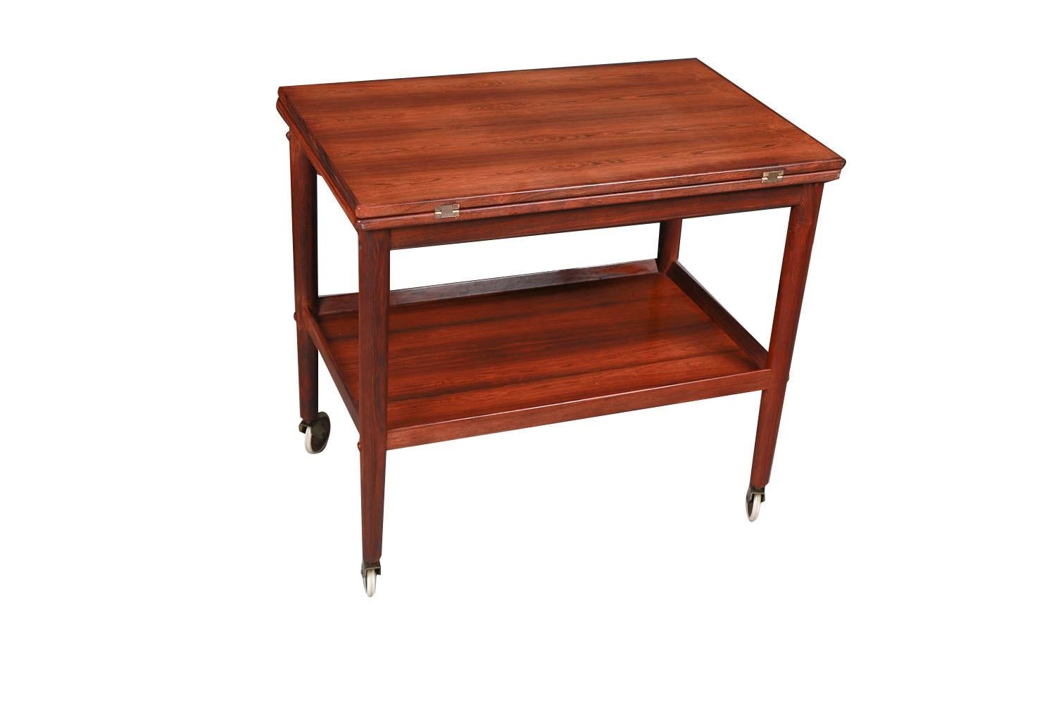 Danish Modern Expandable Rosewood Bar Cart Grete Jalk for Poul Jeppesen For Sale 3