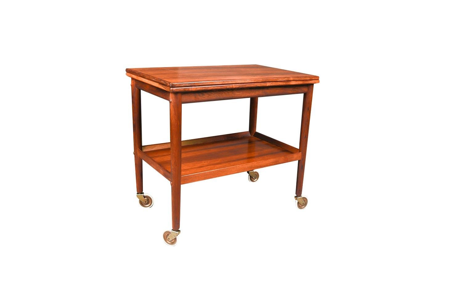 Danish Modern Expandable Rosewood Bar Cart Grete Jalk for Poul Jeppesen For Sale 4