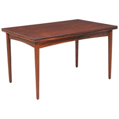 Danish Modern Expanding Draw-Leaf Rosewood Dining Table