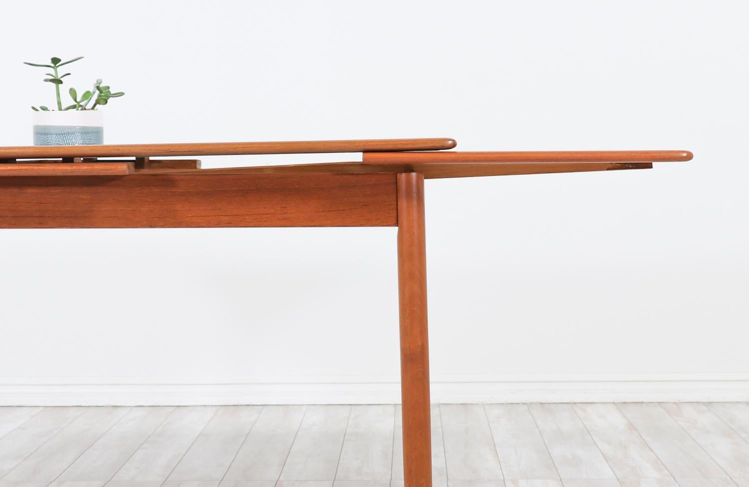 Danish Modern Expanding Draw-Leaf Teak Dining Table 1