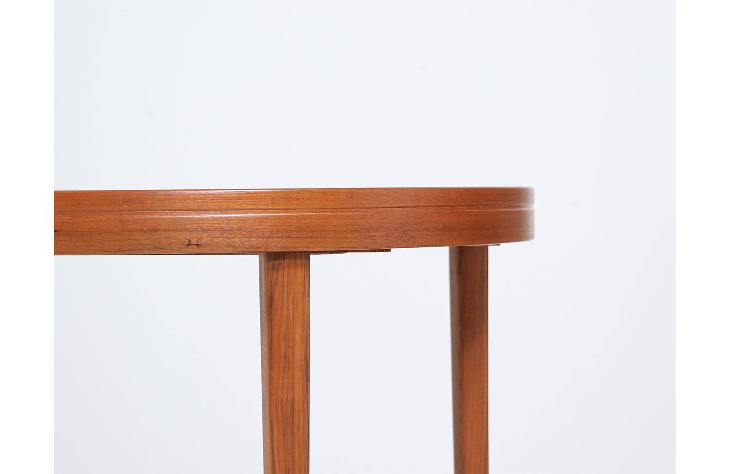 Danish Modern Expanding Oval Teak Dining Table 4