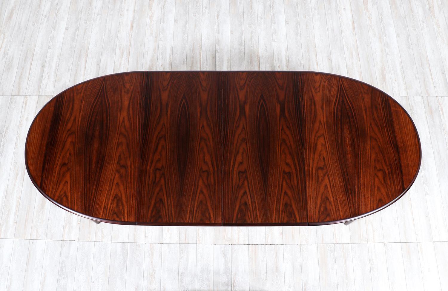 Danish Modern Expanding Rosewood Dining Table by Gudme Møbelfabrik 4