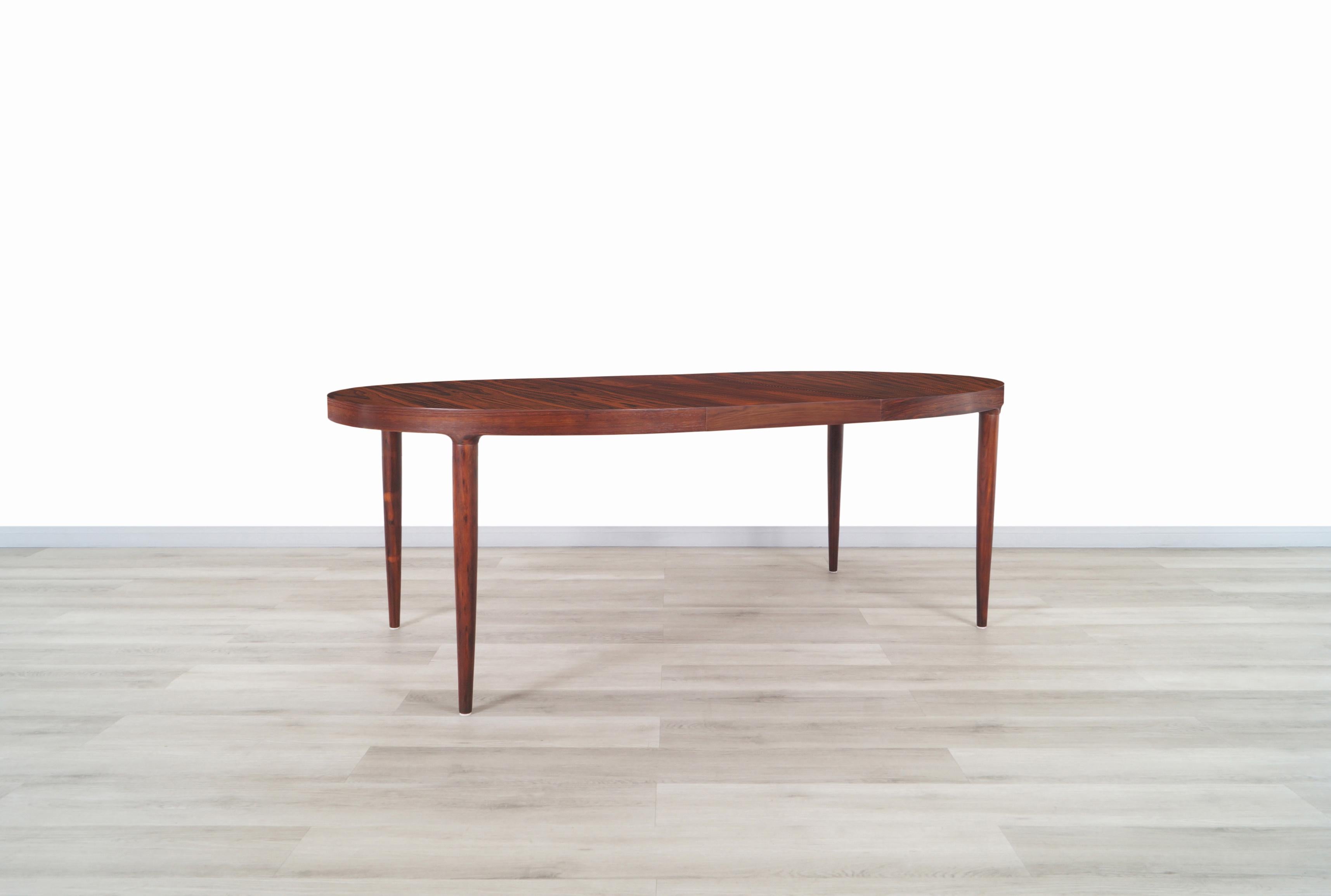 Mid-20th Century Danish Modern Expanding Rosewood Dining Table by Moreddi
