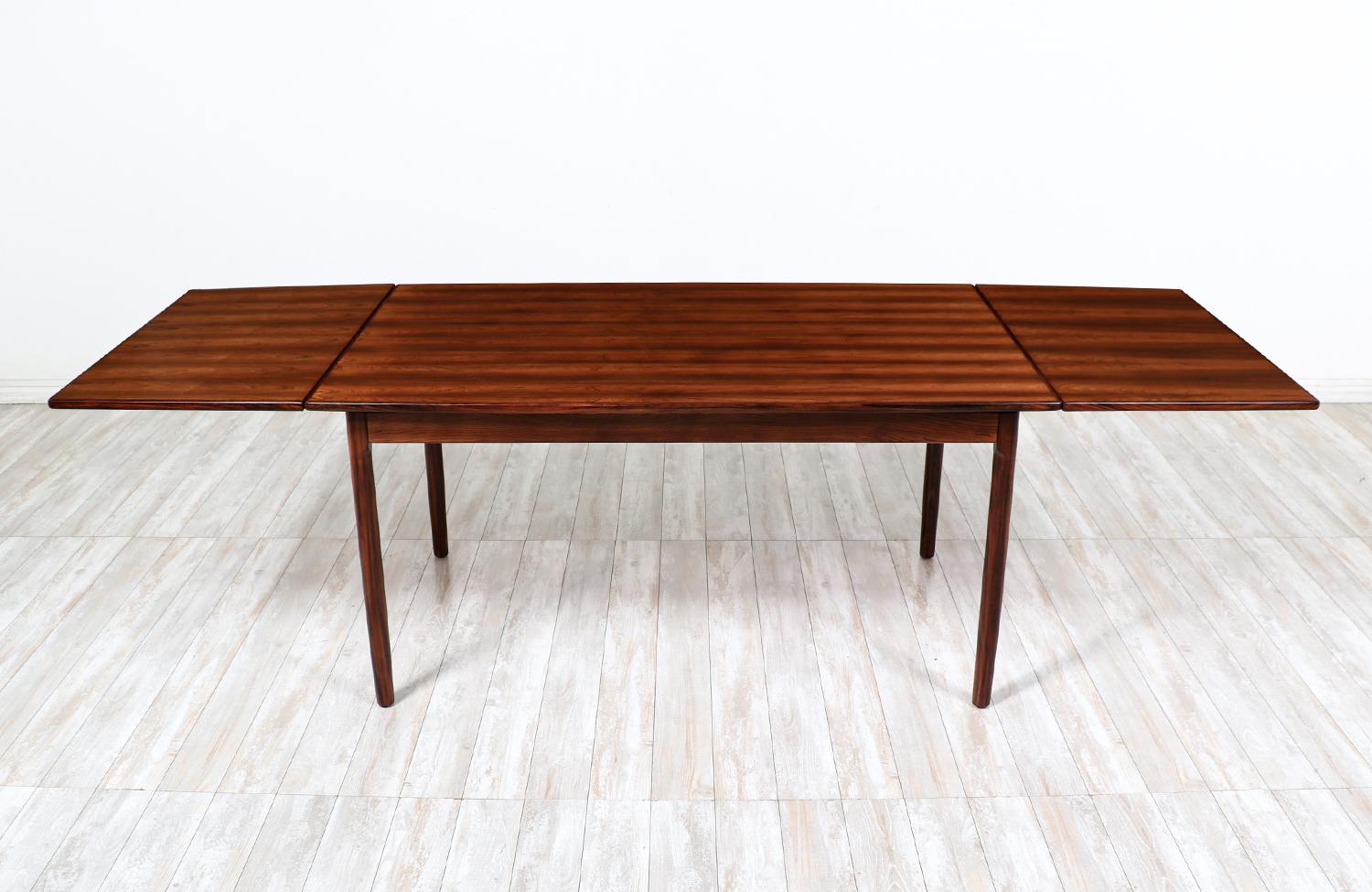 Danish Modern Expanding Rosewood Dining Table by Randers Mobelfabrik In Excellent Condition In Los Angeles, CA