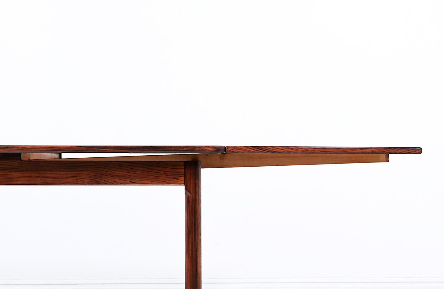 Danish Modern Expanding Rosewood Dining Table by Randers Mobelfabrik 1