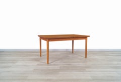 Danish Modern Expanding Teak Dining Table by AM Møbler