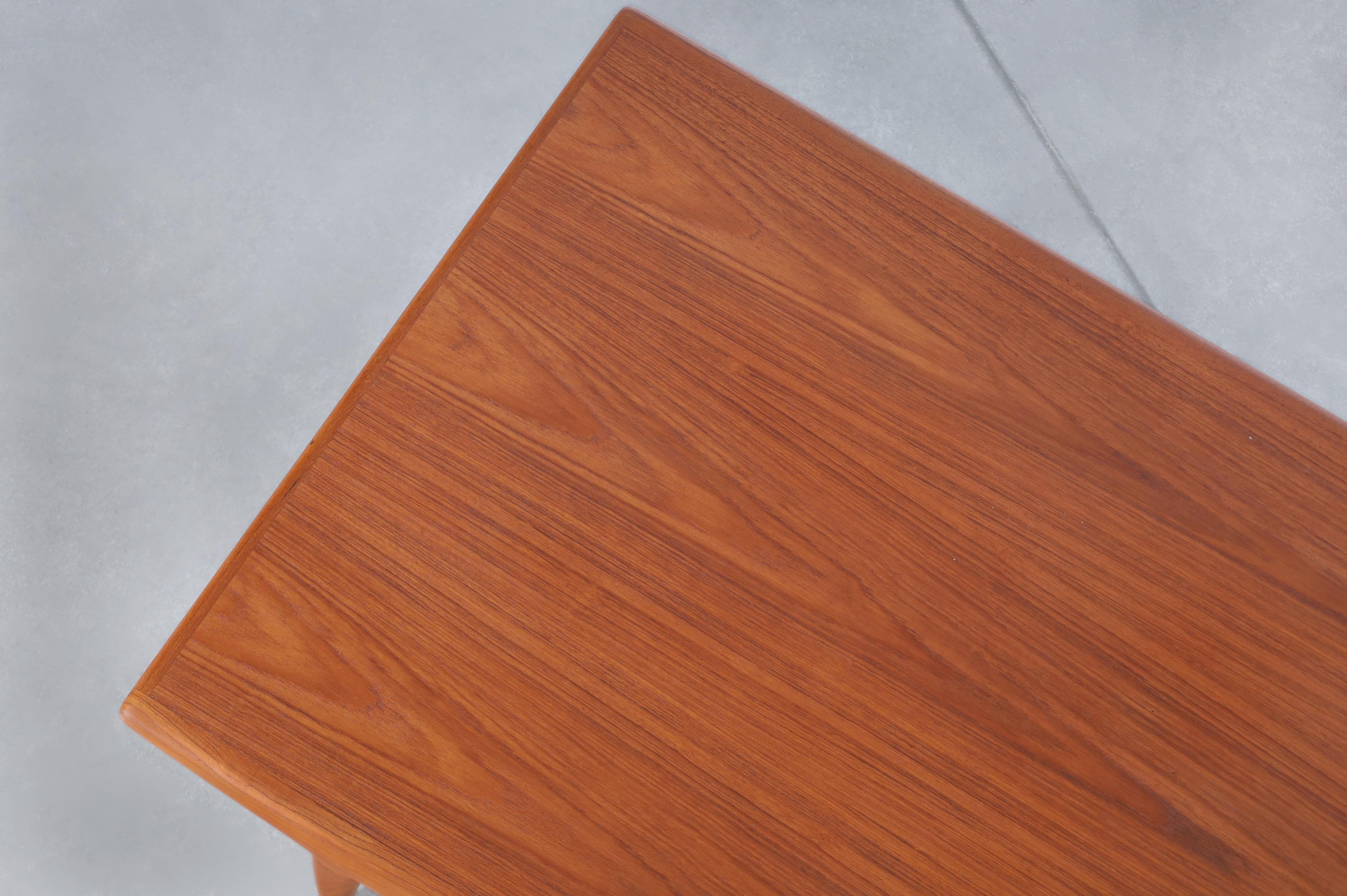 Tavolo da pranzo moderno danese espandibile in teak di Niels Otto Moller in vendita 5