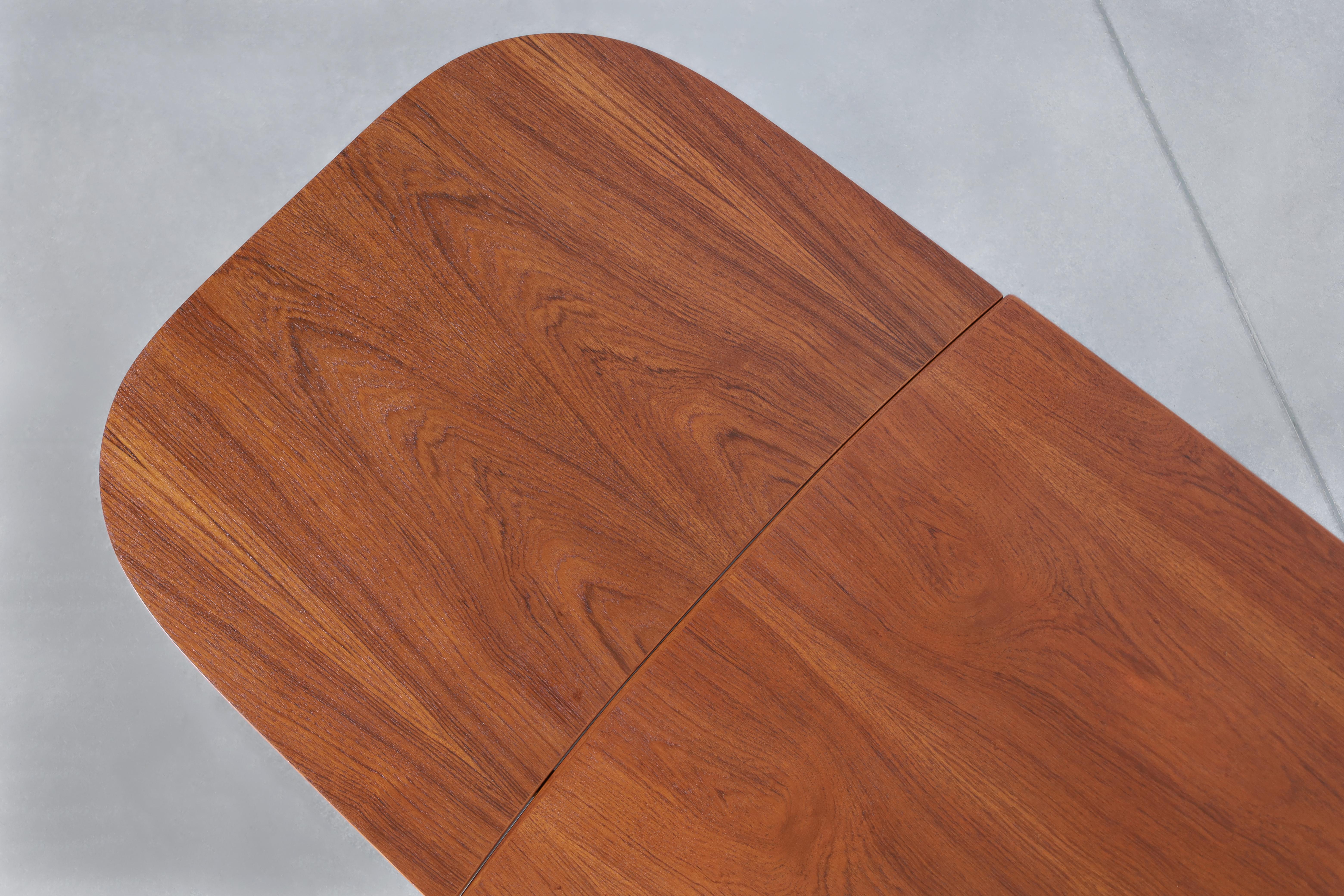 Table de salle à manger extensible moderne danoise en teck en vente 3