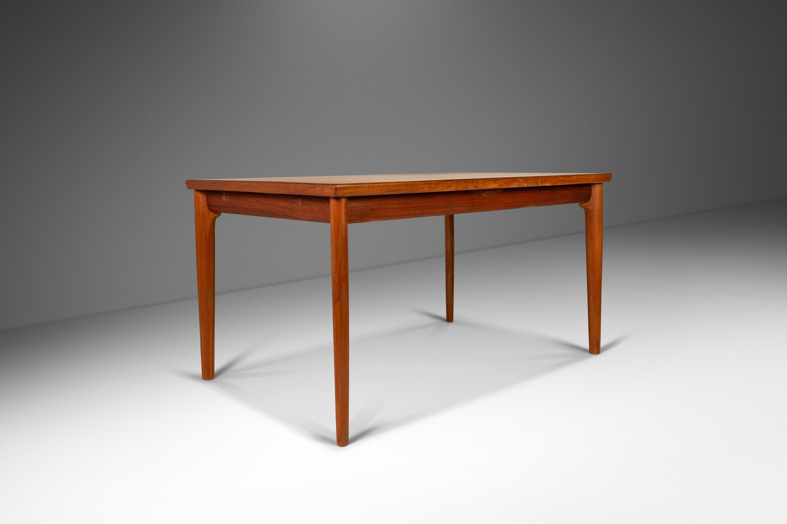 Danish Modern Expansion Dining Table in Teak w/ Stow-in-Table Leaves, c. 1960s For Sale 6