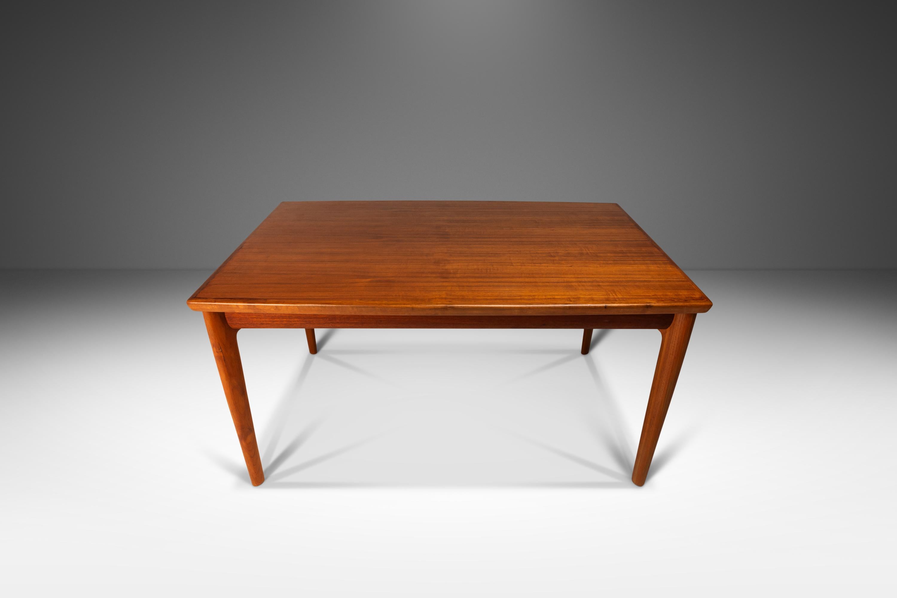 Mid-20th Century Danish Modern Expansion Dining Table in Teak w/ Stow-in-Table Leaves, c. 1960s For Sale