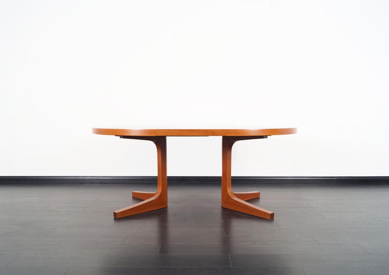 Danish Modern Extendable Teak Dining Table At 1stdibs