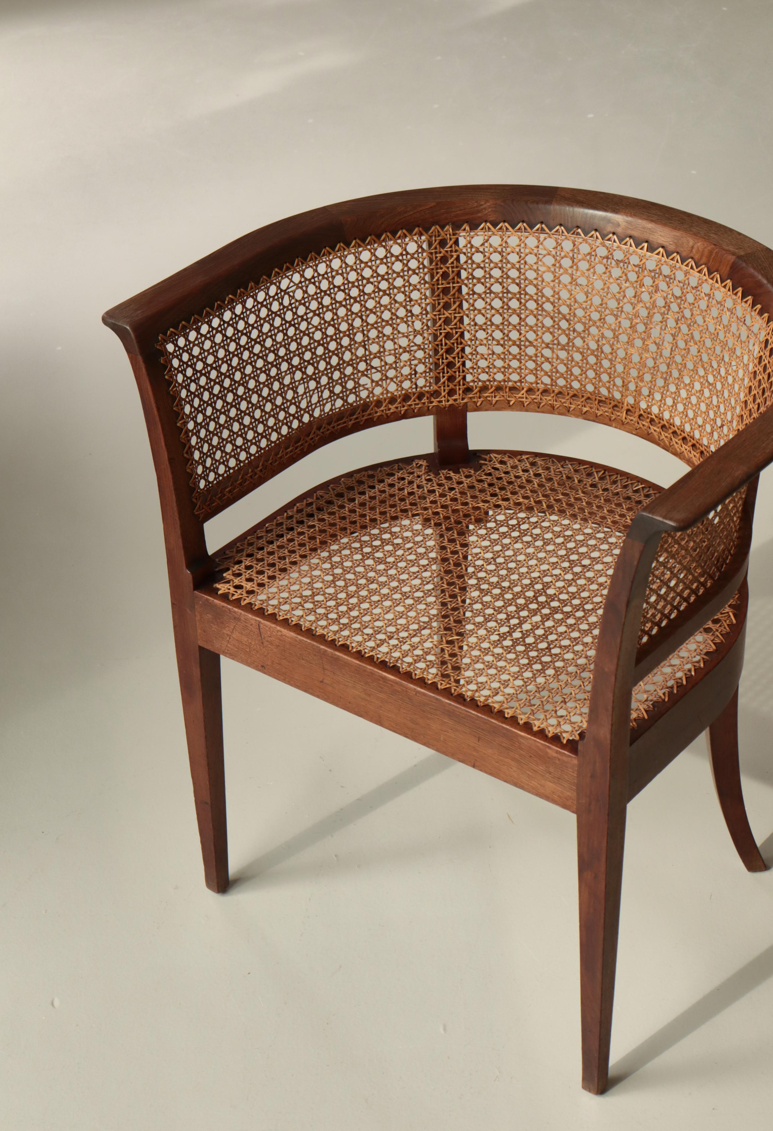 Poltrona moderna danese 