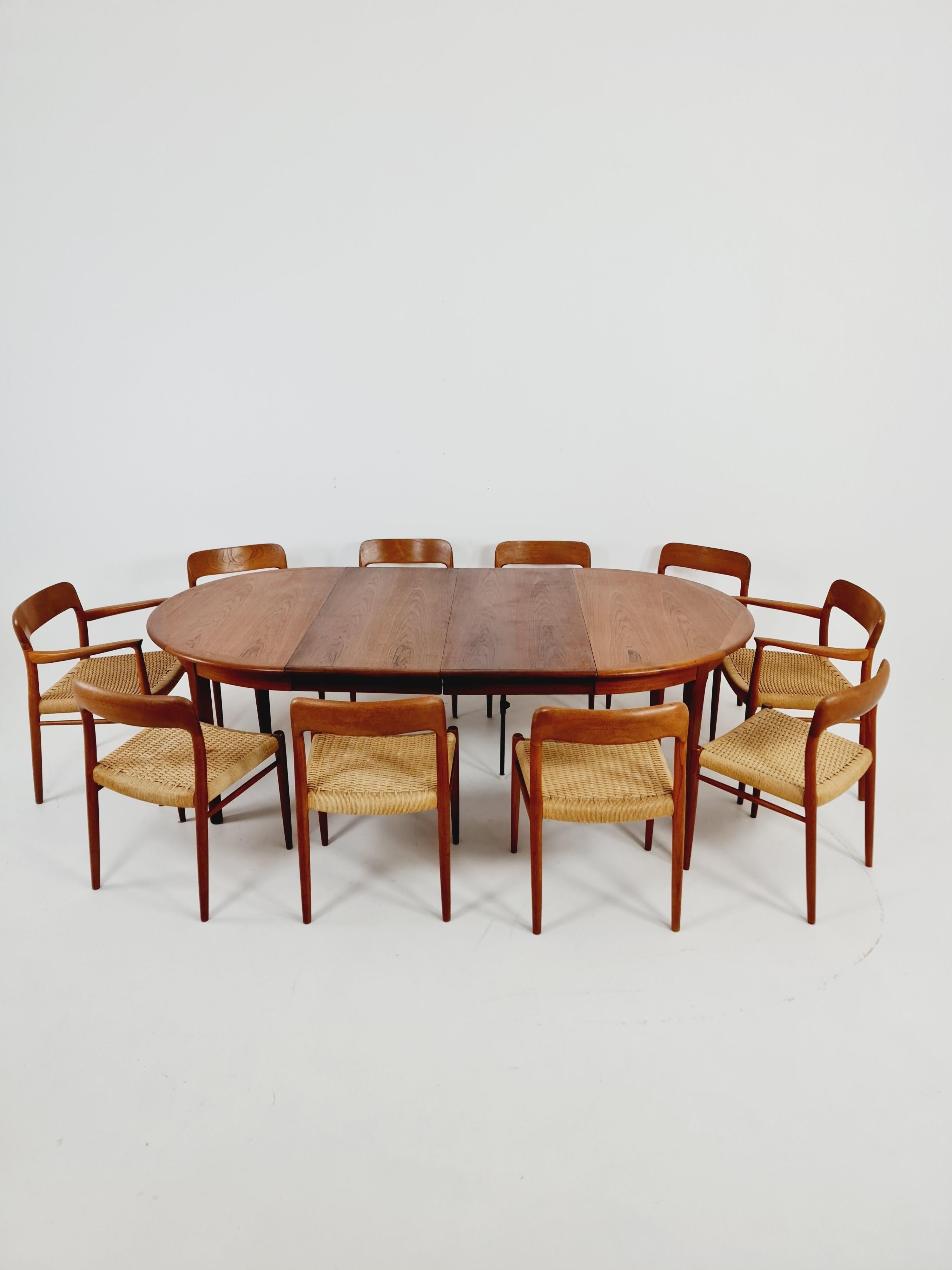 Table de salle à manger moderne danoise extensible en teck Falster en vente 6