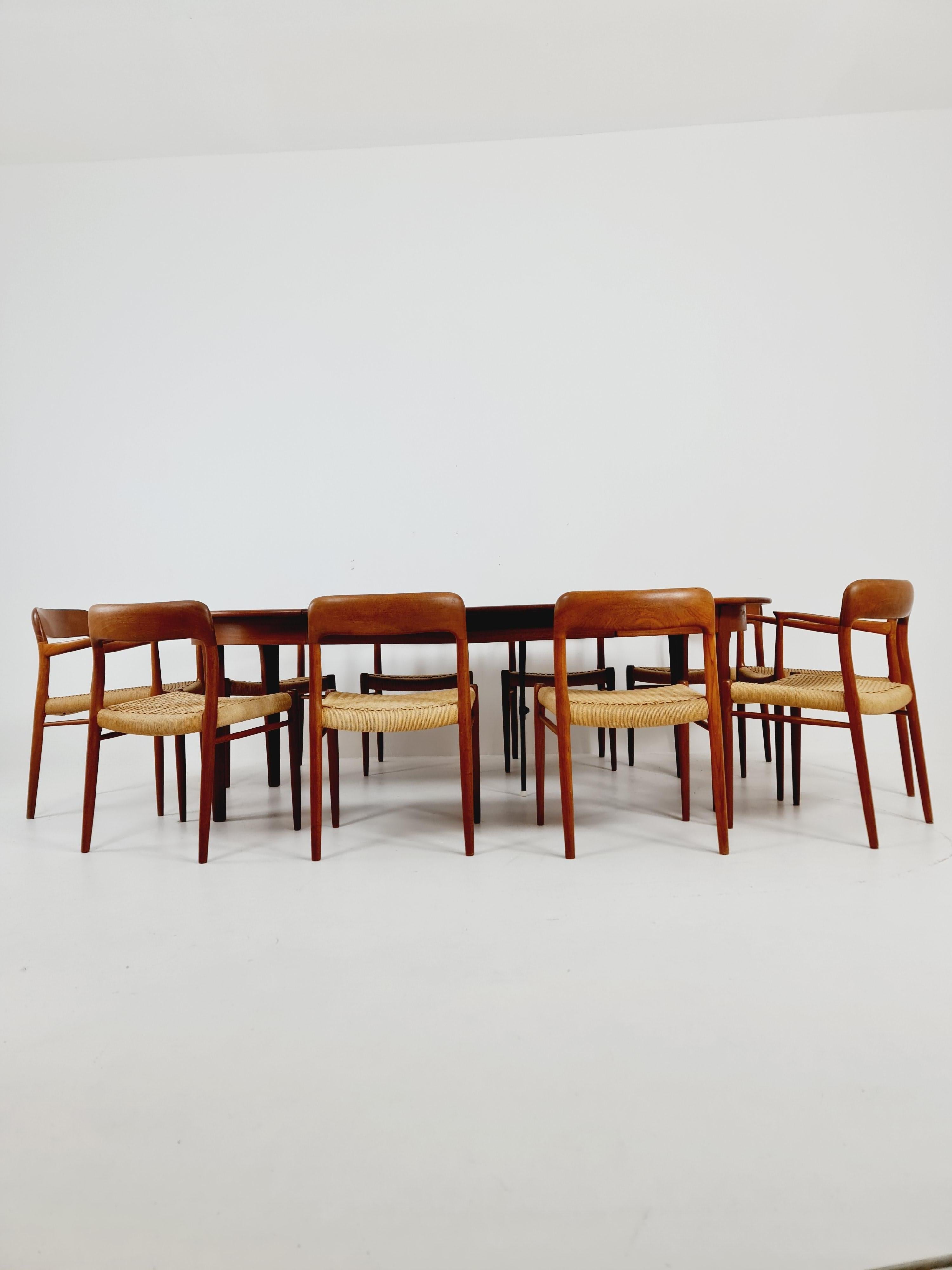 Table de salle à manger moderne danoise extensible en teck Falster en vente 7