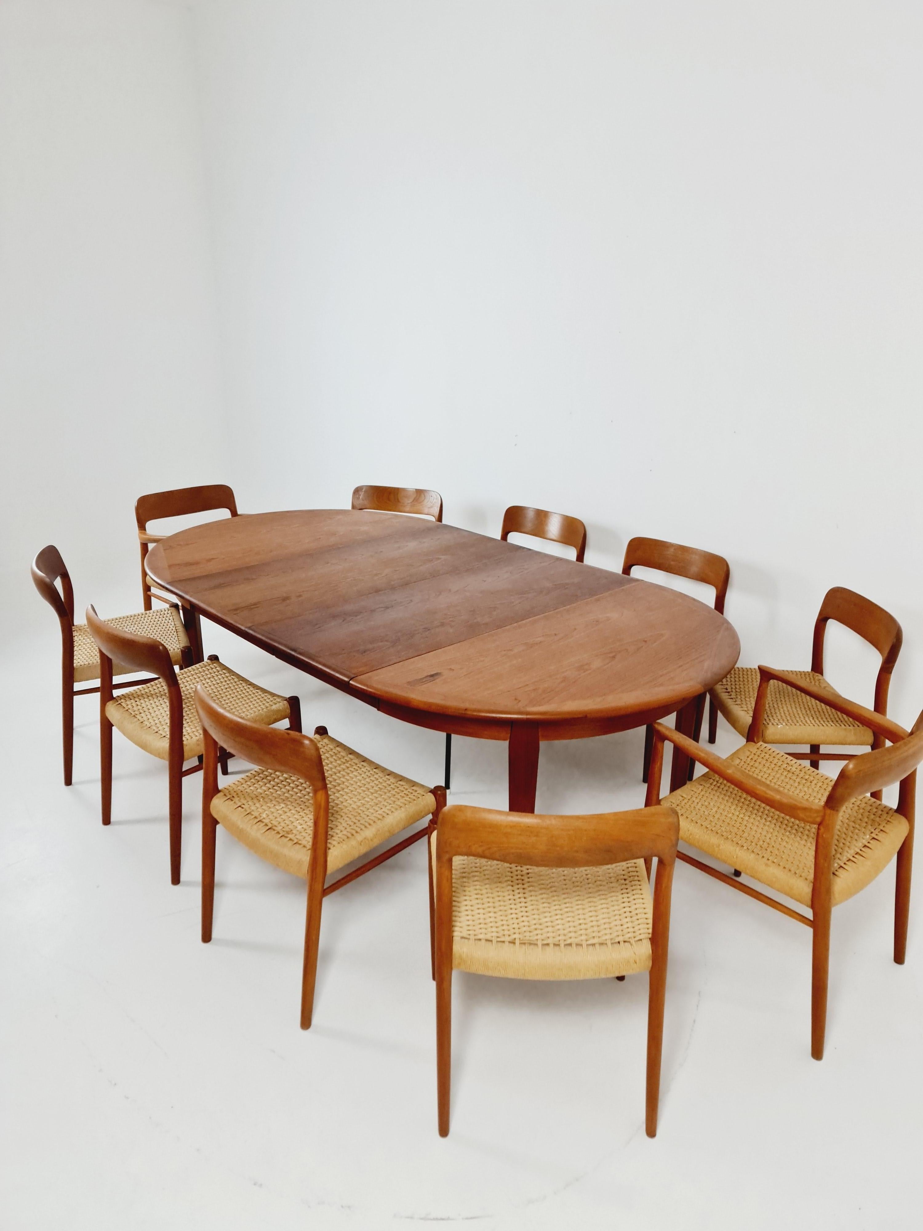 Table de salle à manger moderne danoise extensible en teck Falster en vente 8