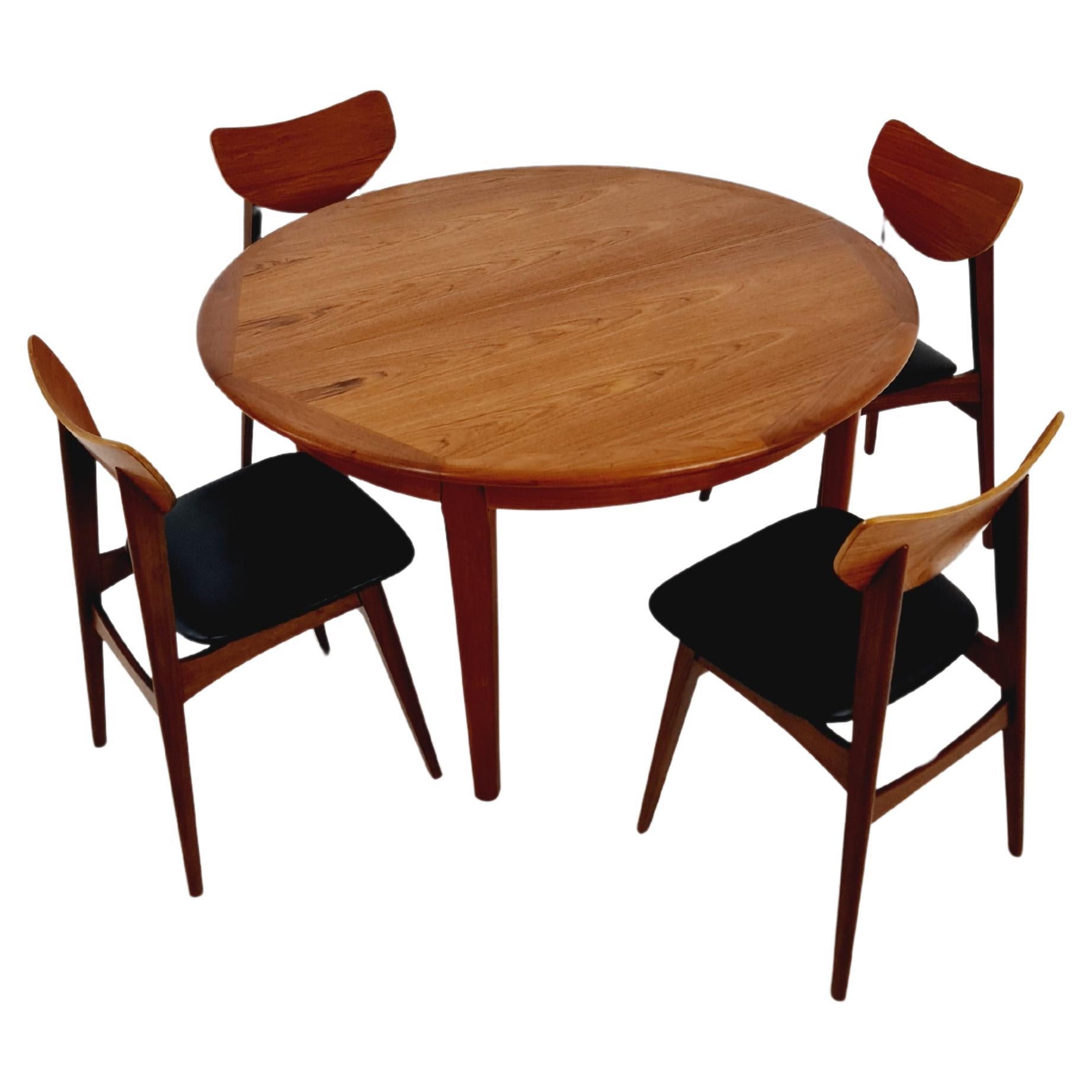 Table de salle à manger moderne danoise extensible en teck Falster en vente