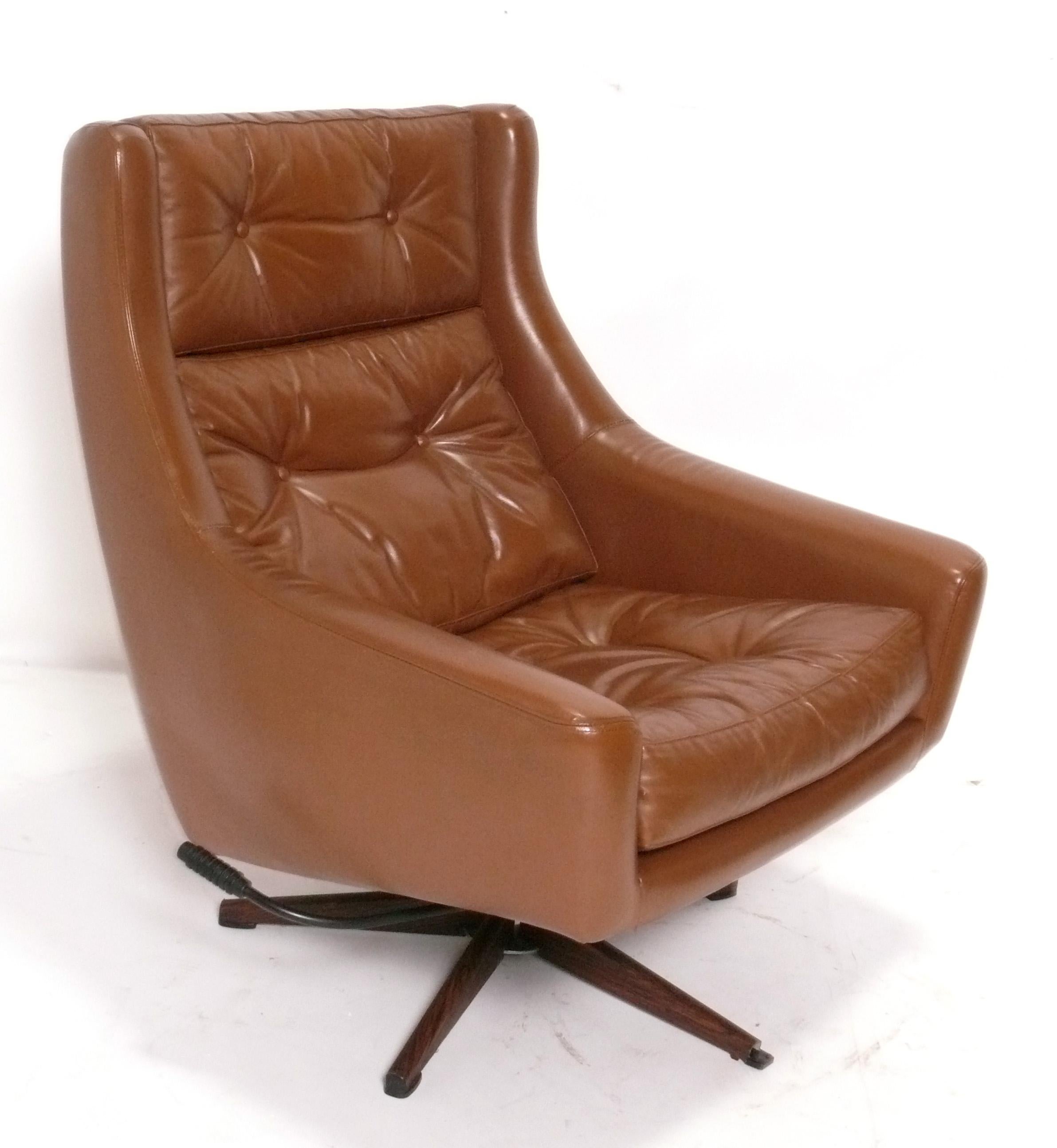 Danish Modern Faux Leather Lounge Chair and Ottoman circa 1960s In Good Condition For Sale In Atlanta, GA