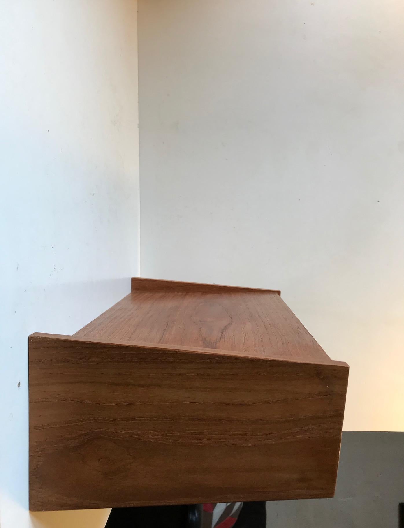 floating bedside table with light