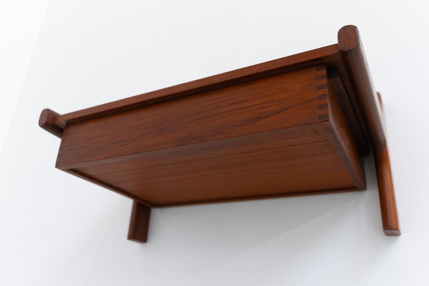 Danish Modern Floating Console in Teak by Kai Kristiansen, 1960s. In Good Condition In Asaa, DK