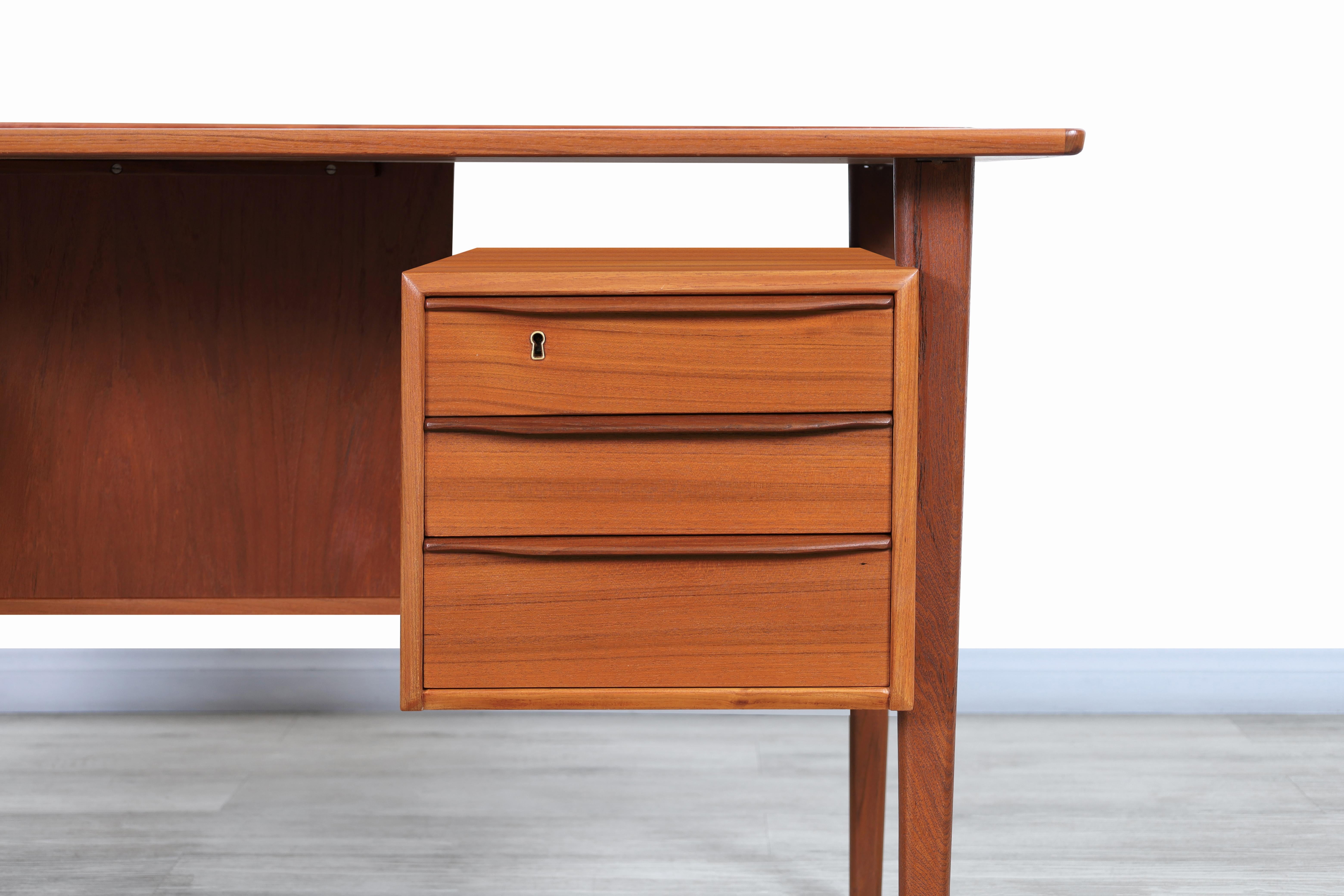 Danish Modern Floating Top Teak Desk by Peter Løvig Nielsen 2