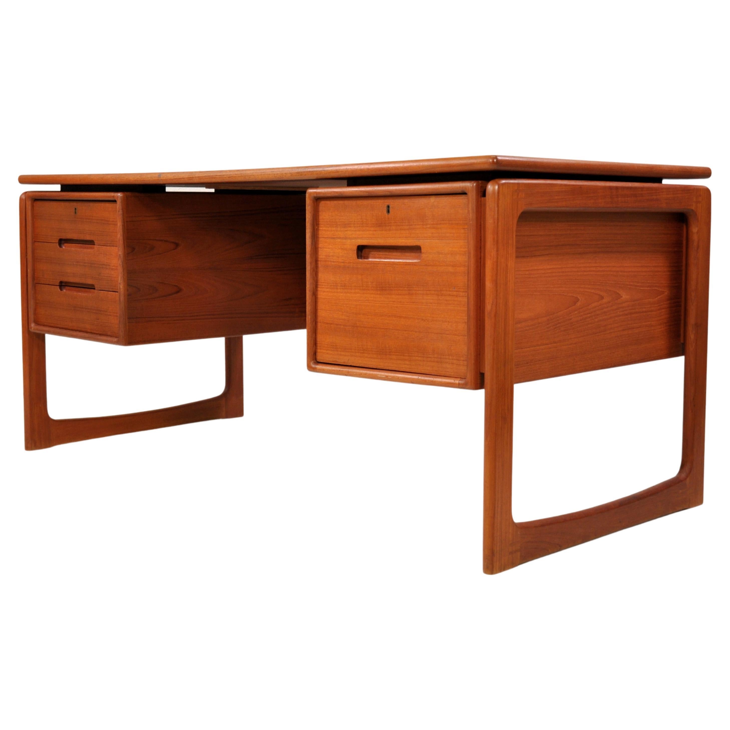 Danish Modern Floating-Top Teak Desk with Bookcase by Dyrlund For Sale 5