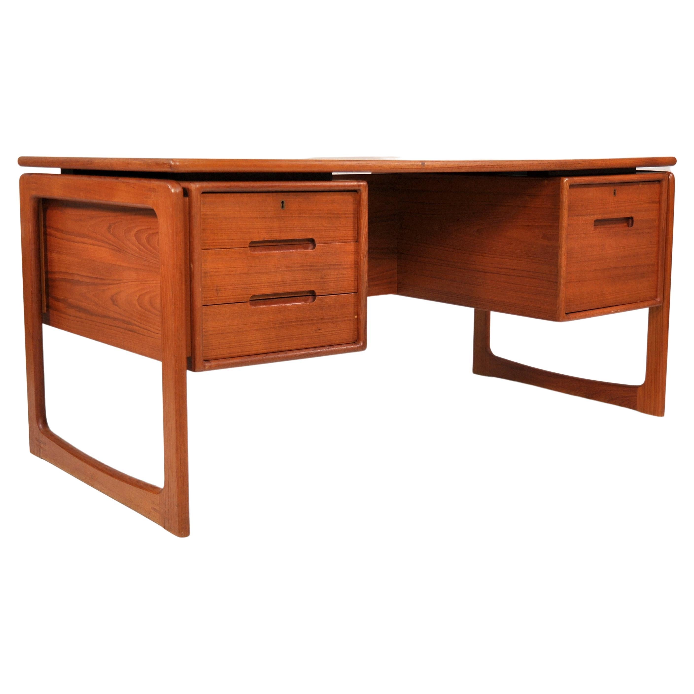 Danish Modern Floating-Top Teak Desk with Bookcase by Dyrlund For Sale 7