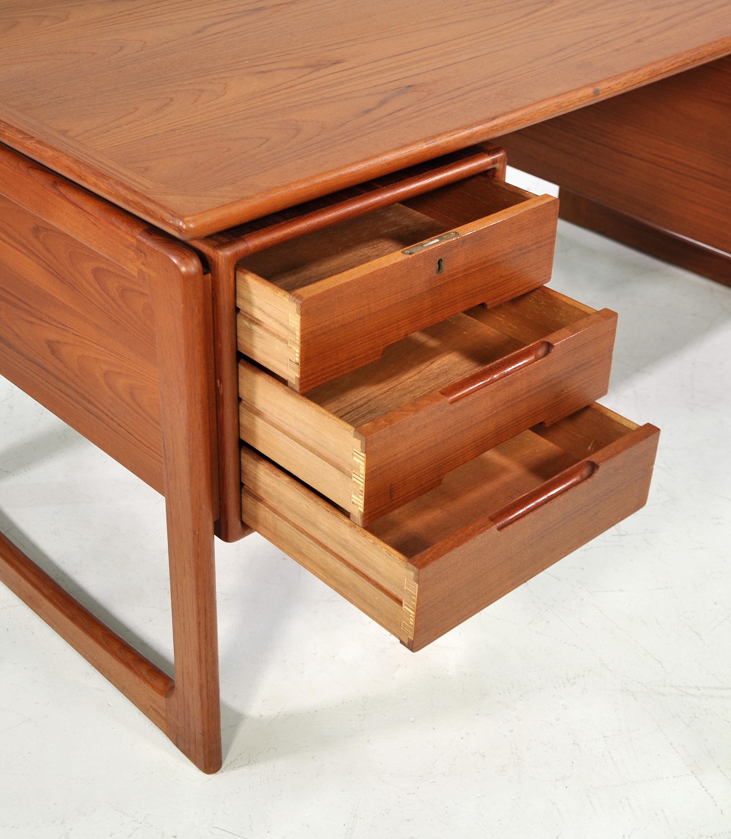 Danish Modern Floating-Top Teak Desk with Bookcase by Dyrlund For Sale 2