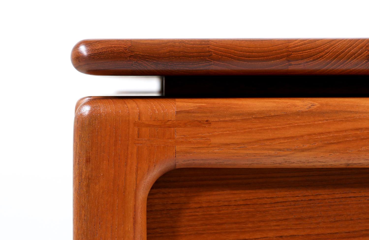 Dänischer moderner schwebender teak-schreibtisch mit bücherregal by Dyrlund 3