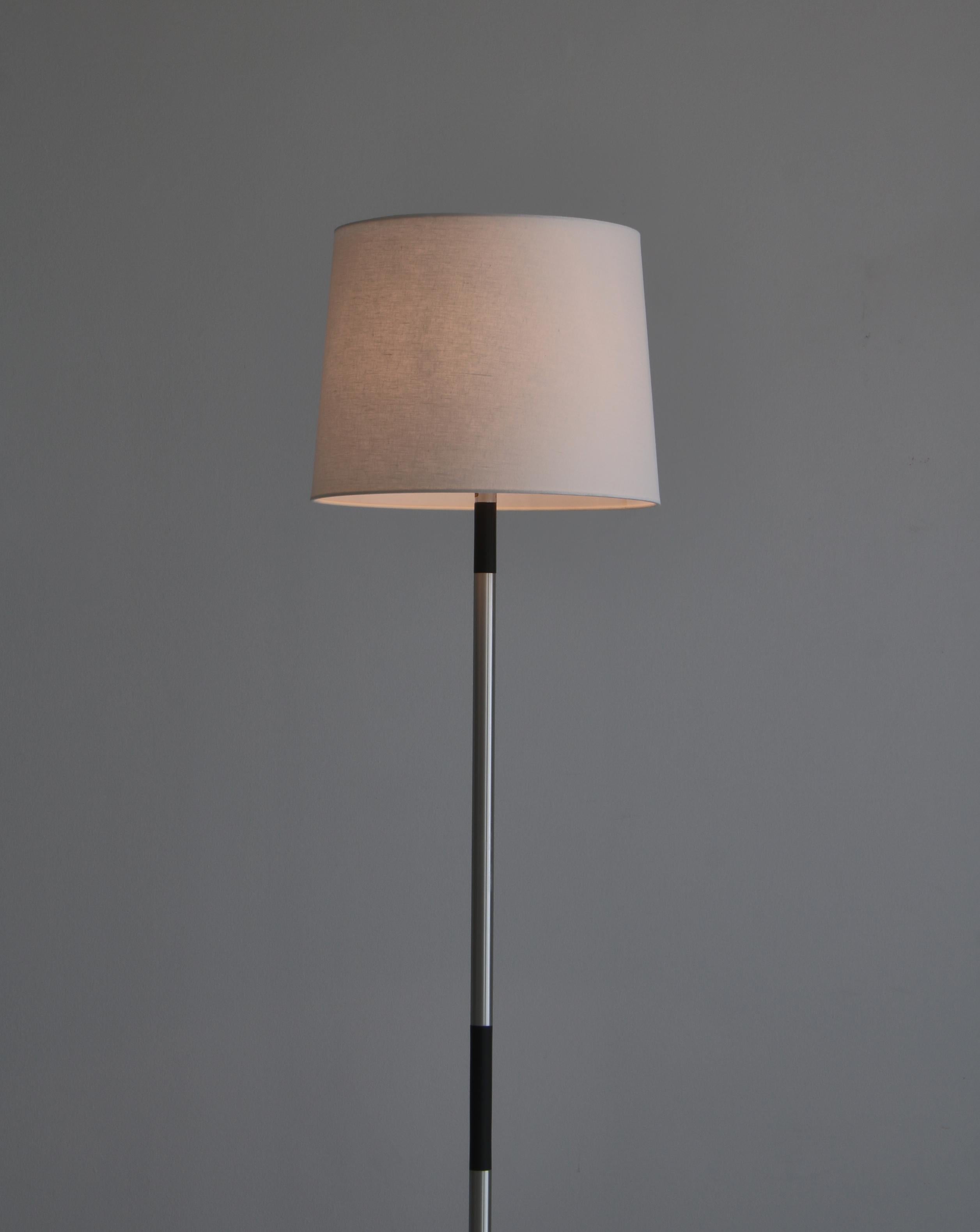 Aluminium Grand lampadaire danois moderne « Monolit » de Jo Hammerborg, Fog & Mrup, 1966 en vente