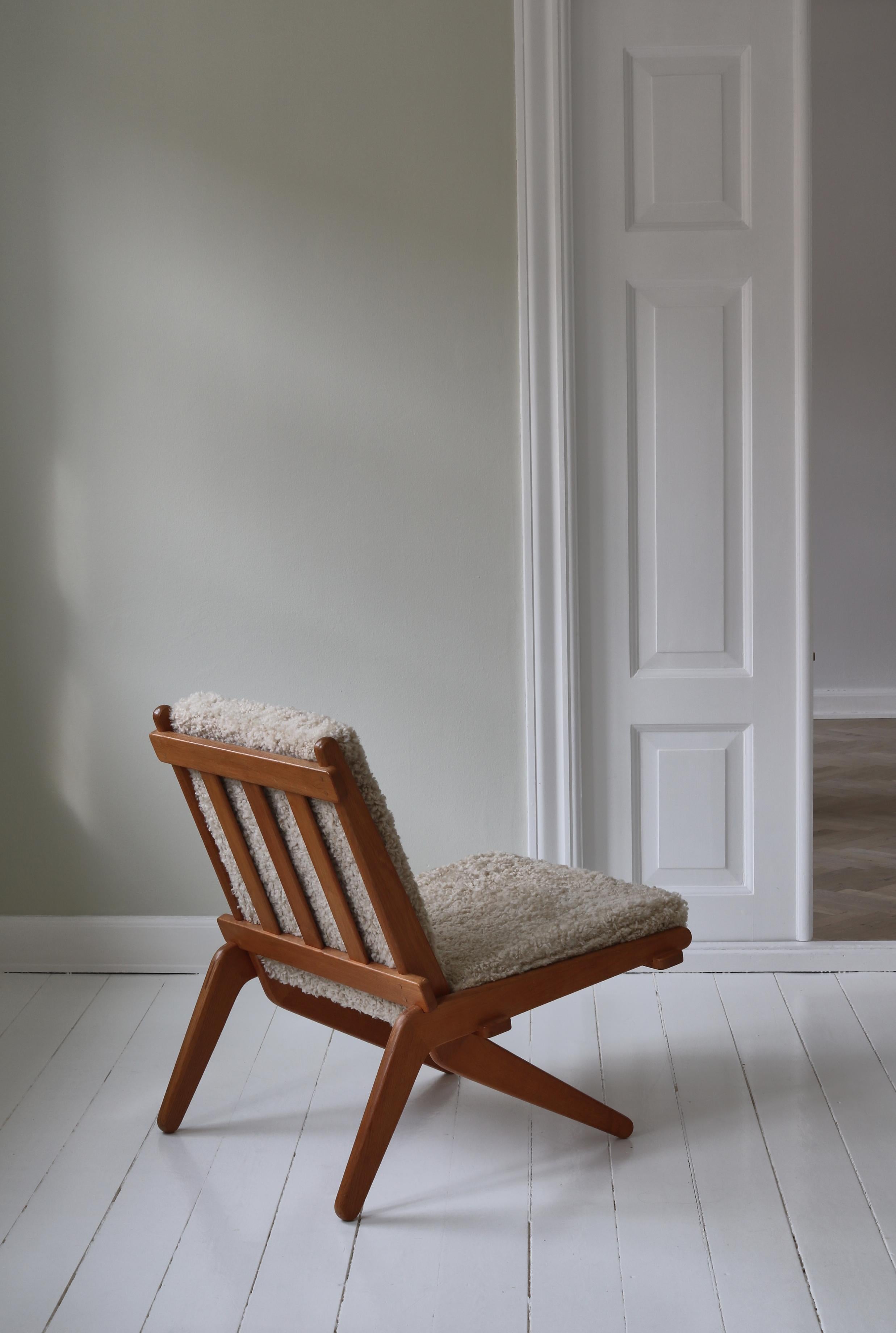 Chaise pliante moderne danoise en chêne et peau de mouton naturelle, Preben Thorsen, années 1950 en vente 13