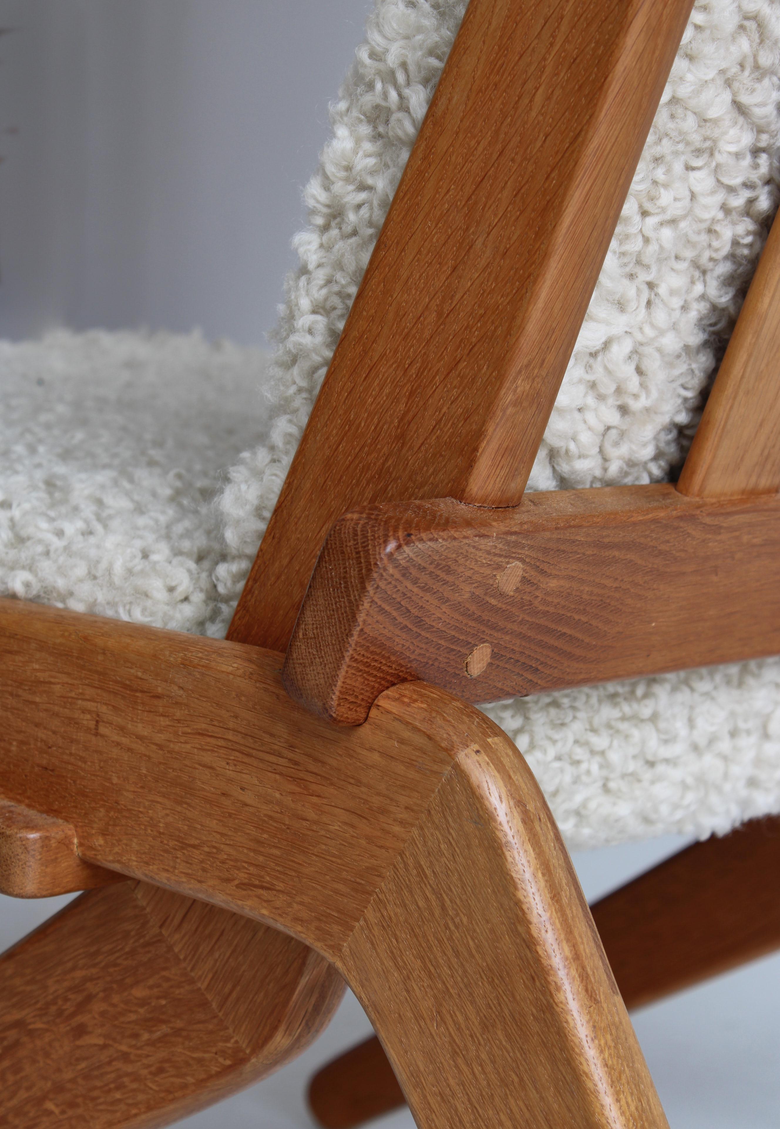 Danish Modern Folding Chair in Oak and Natural Sheepskin, Preben Thorsen, 1950s For Sale 6